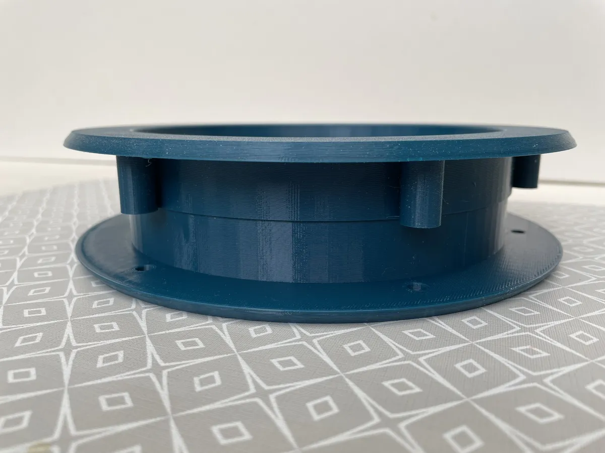 Cửa sổ kiểu porthole nhỏ cho cửa và tường