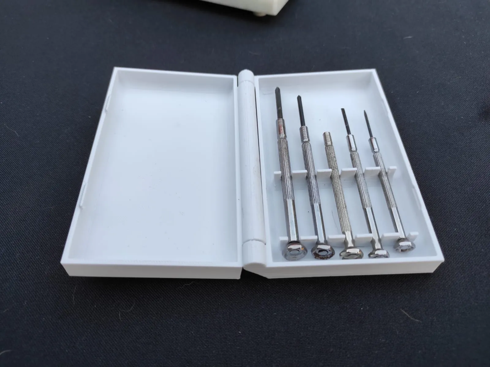 Hộp đựng bộ tua vít chính xác 5 chiếc - Khớp nối snap fit