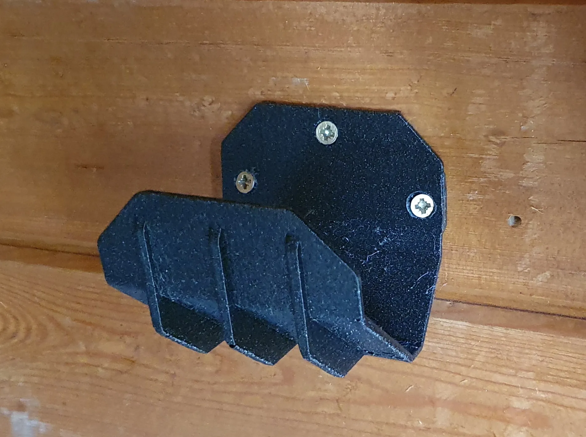 Giá đỡ tường cho bộ sạc pin BOSCH