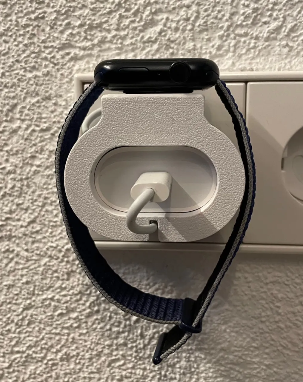 Sạc tường cho Apple Watch với cổng USB-C chuẩn EU