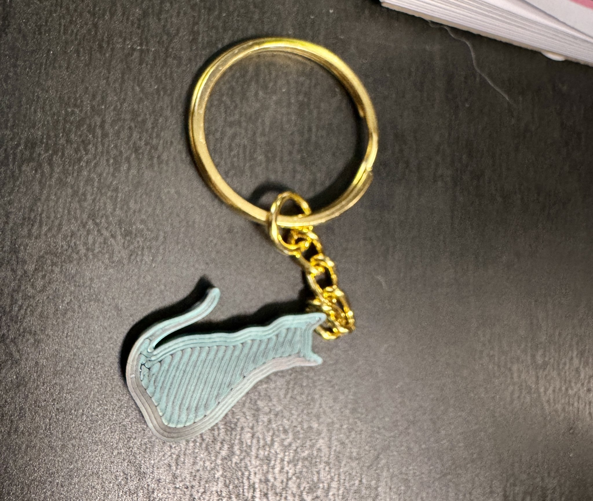 Móc khóa hoặc dây chuyền hình mèo dễ thương