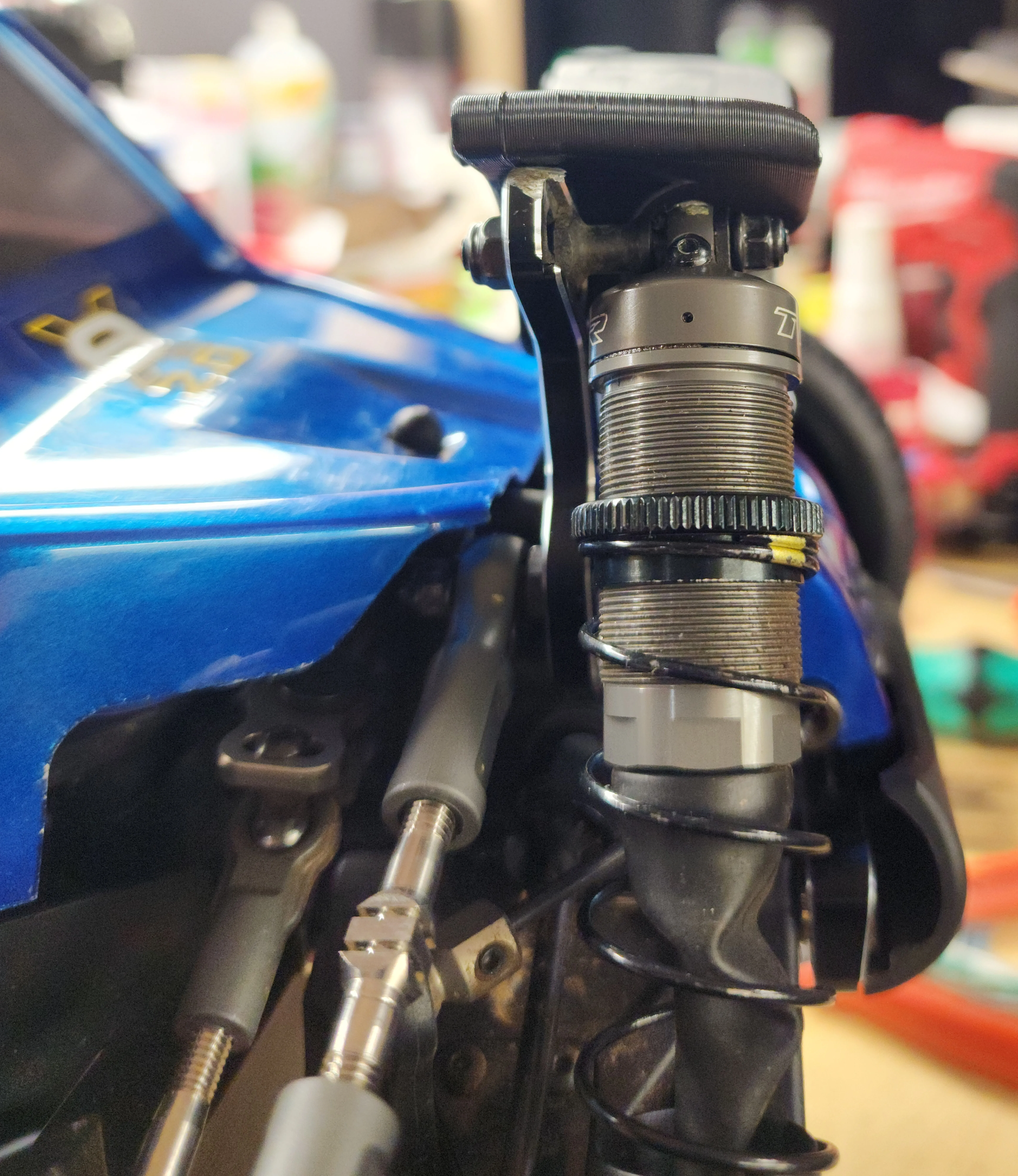 Losi 8ight X/E 2.0 Tháp Giảm Xóc Trước Bảo Vệ/Chống Va Đập