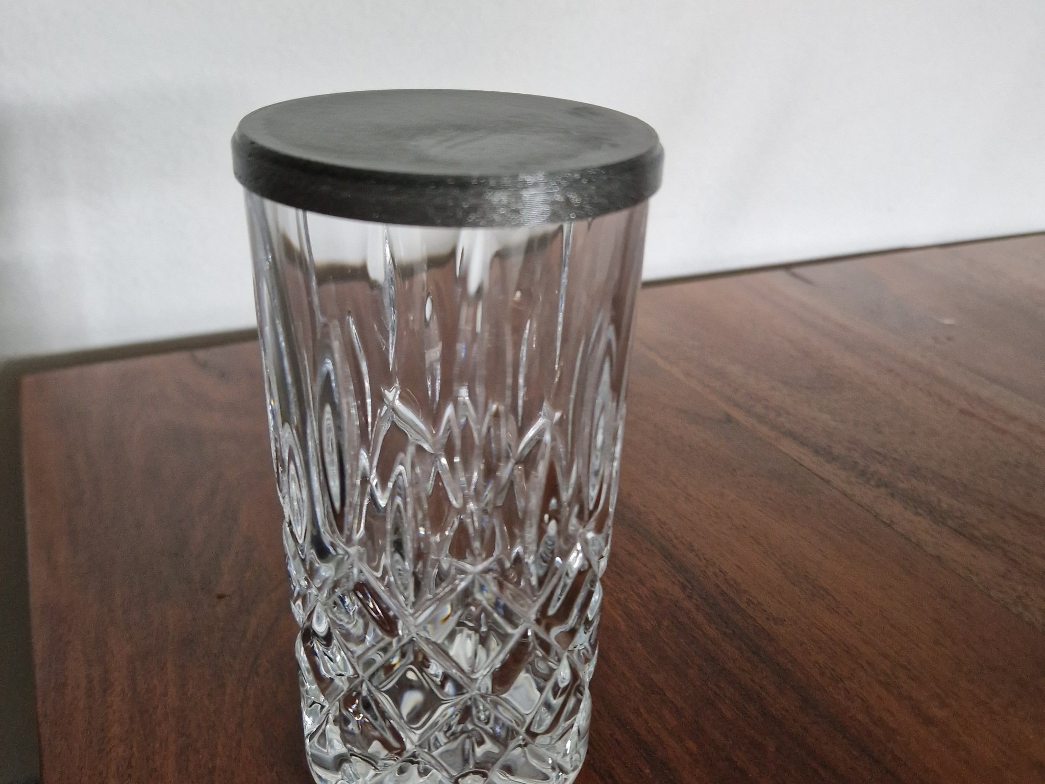 Nắp đậy và đế cho ly uống nước