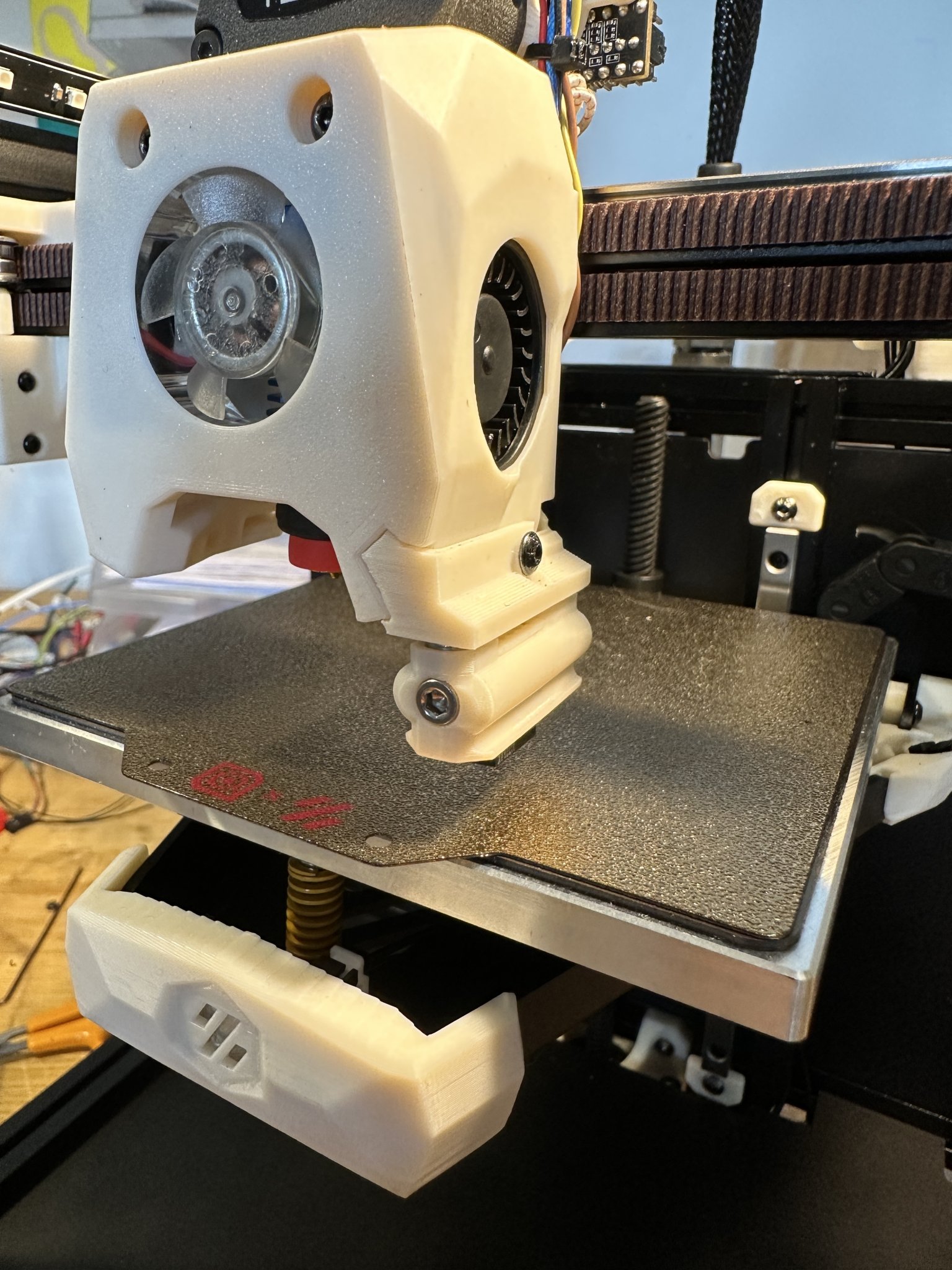 Vỏ Voron V0 cho LGX Lite với giá đỡ Slide Swipe