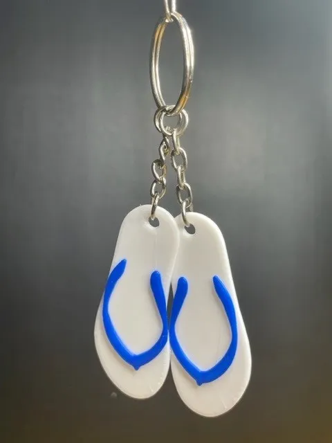 Móc chìa khóa dép xỏ ngón phong cách mùa hè