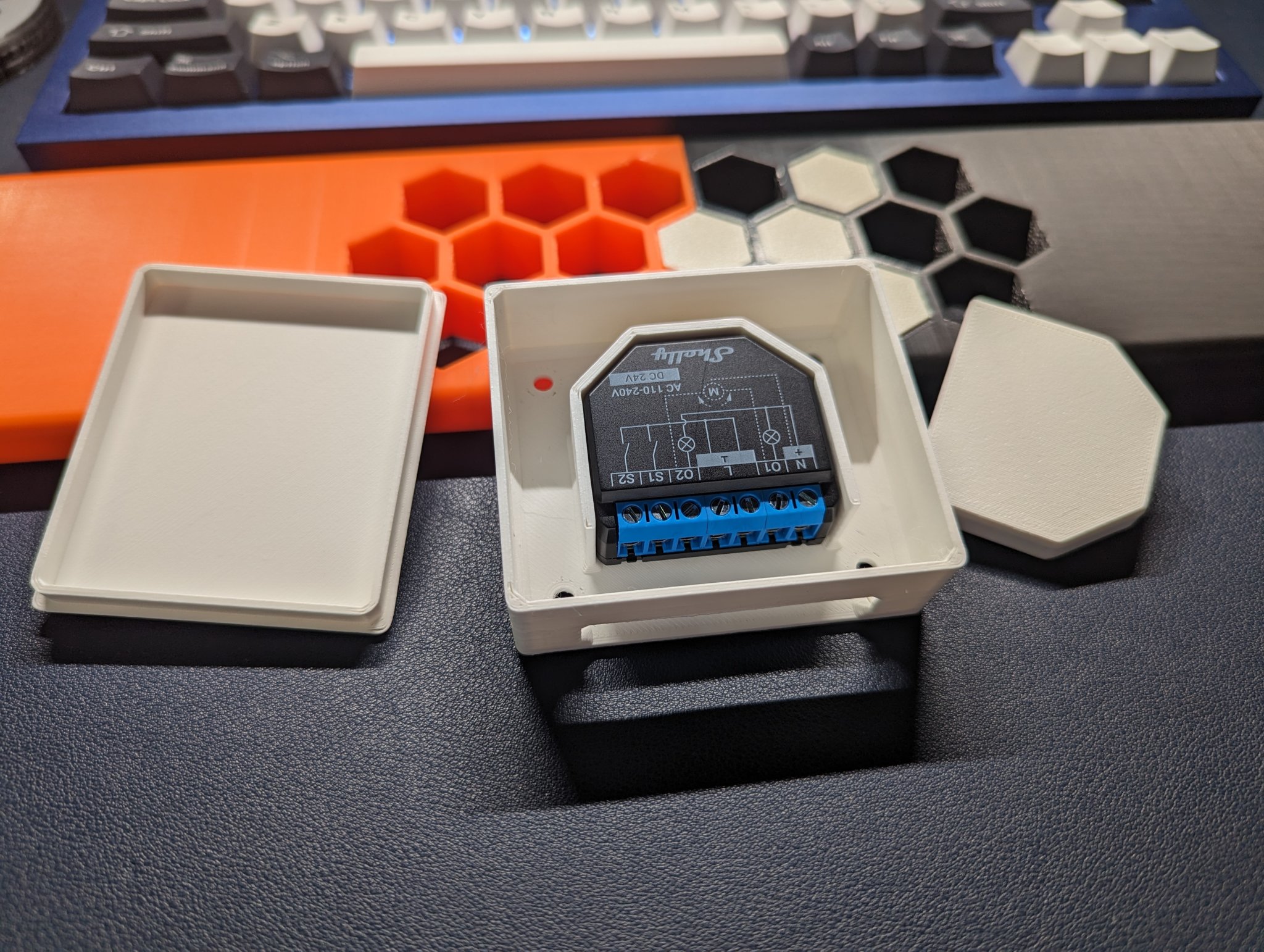 Giá đỡ Shelly 2PM treo tường hoặc trần nhà