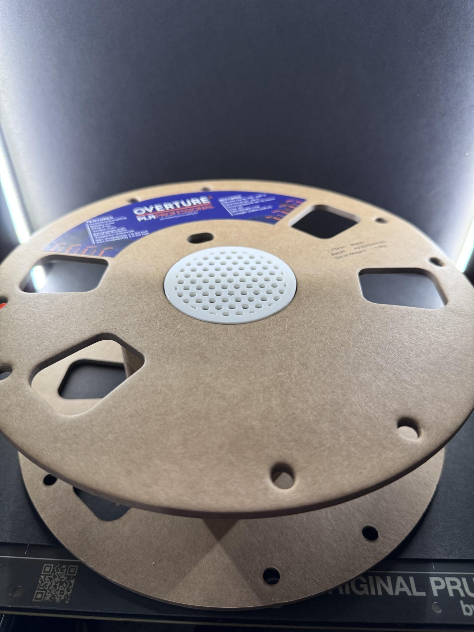 Giỏ chứa hạt gel silica cho cuộn filament 1kg