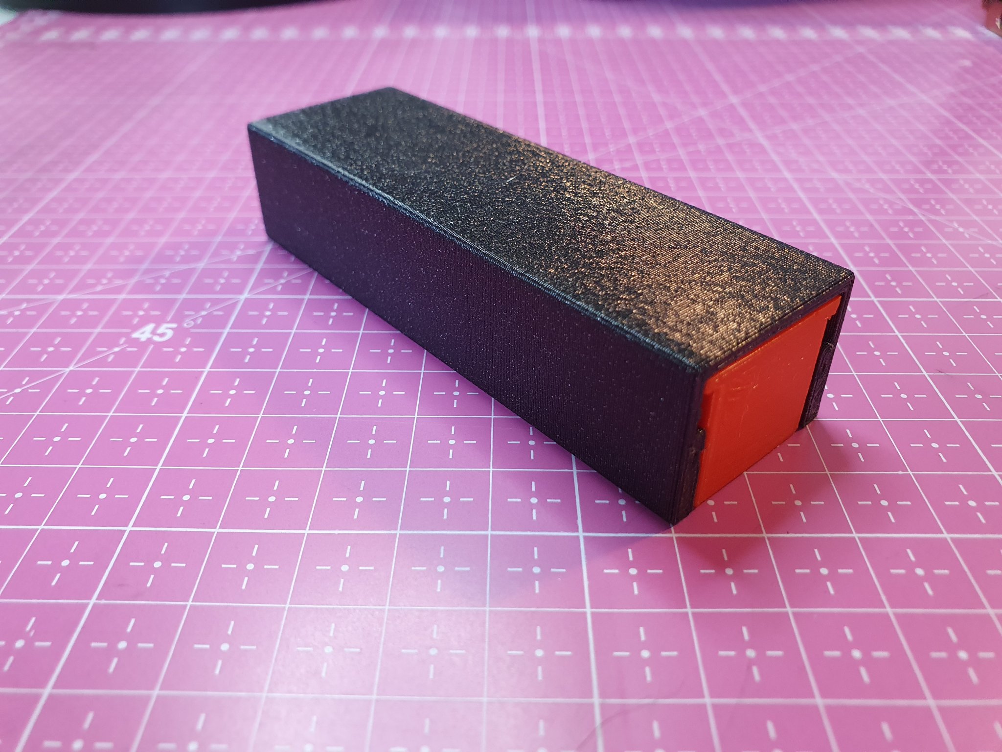 Hộp lưu trữ xúc xắc cho 5 viên xúc xắc