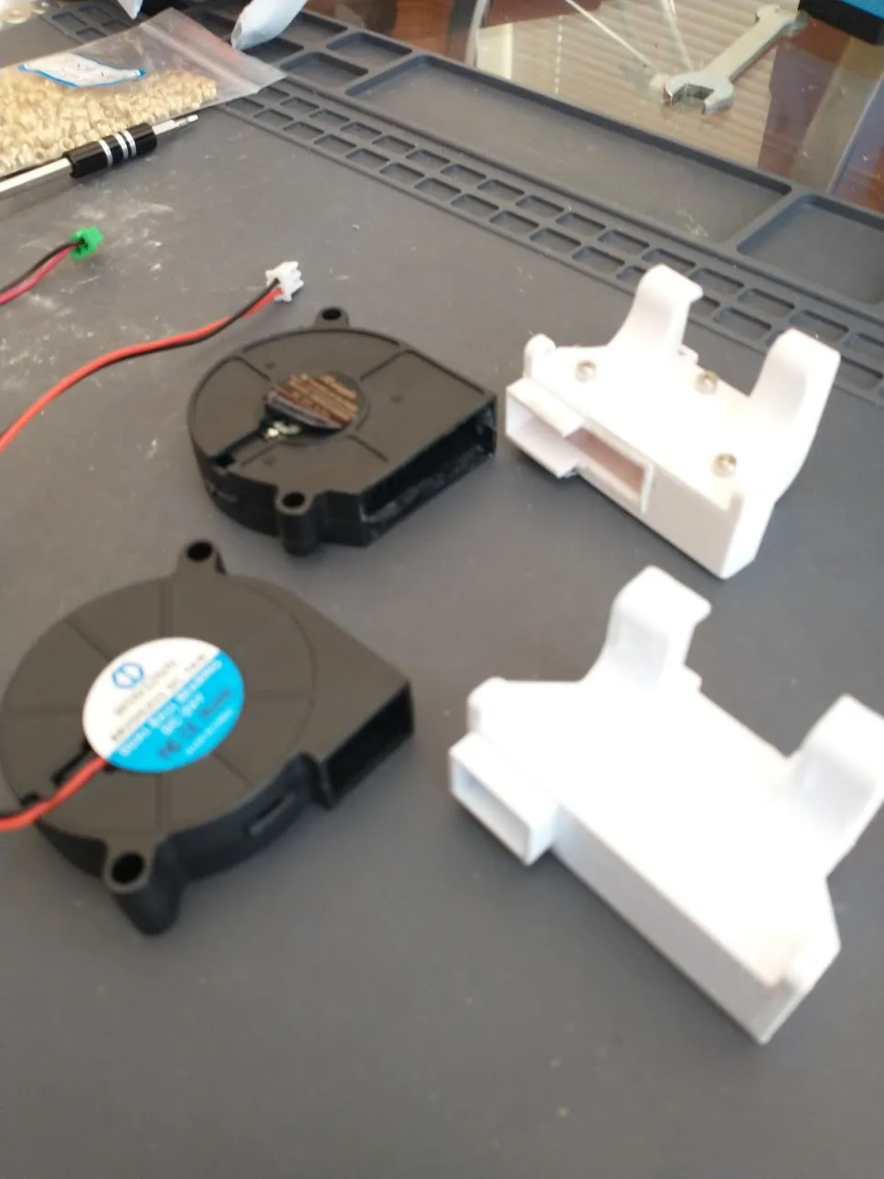 Hệ thống ống dẫn quạt làm mát cho QIDI X-Plus 3