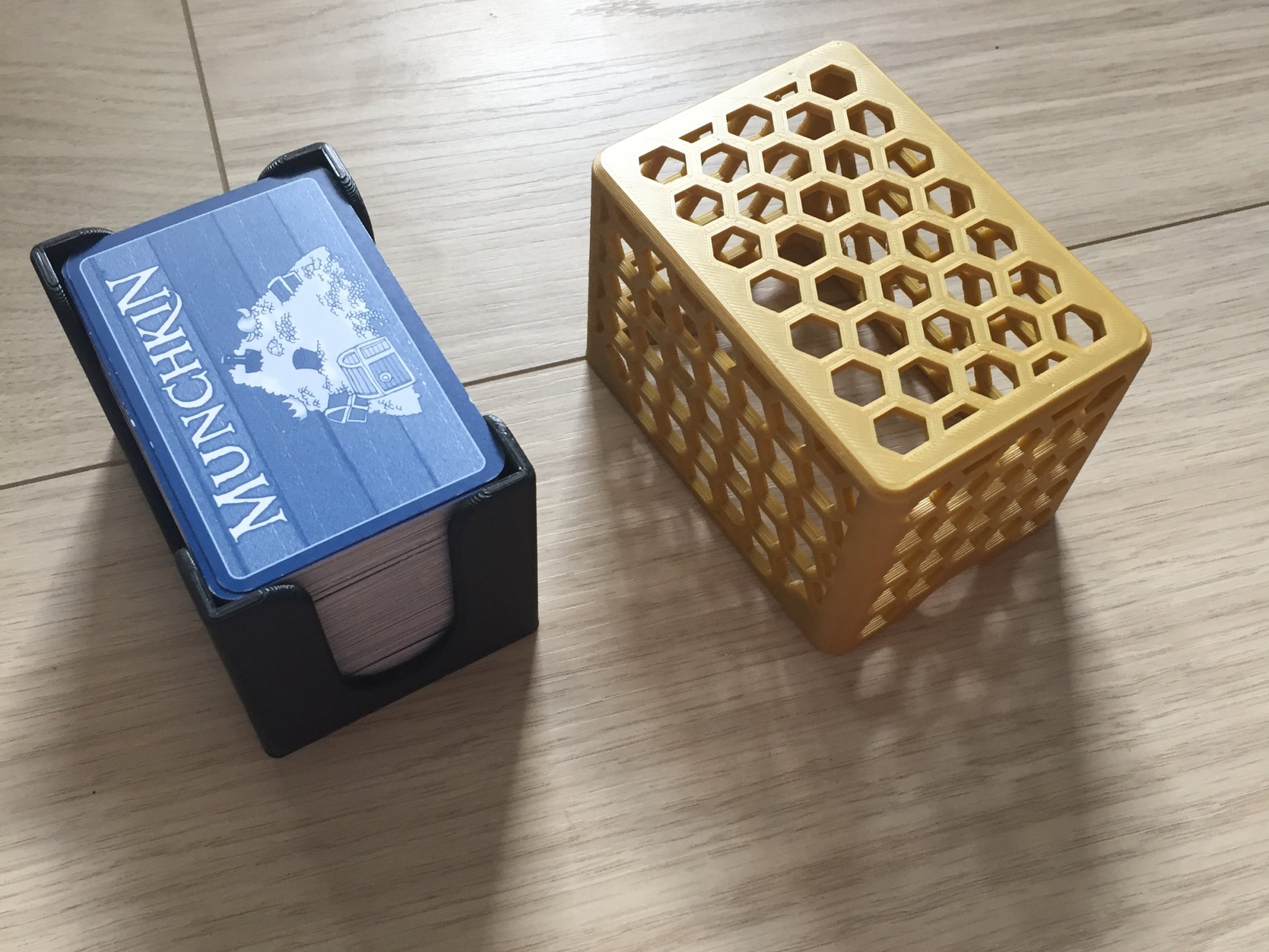 Hộp đựng thẻ game kích thước 85mmx54mm