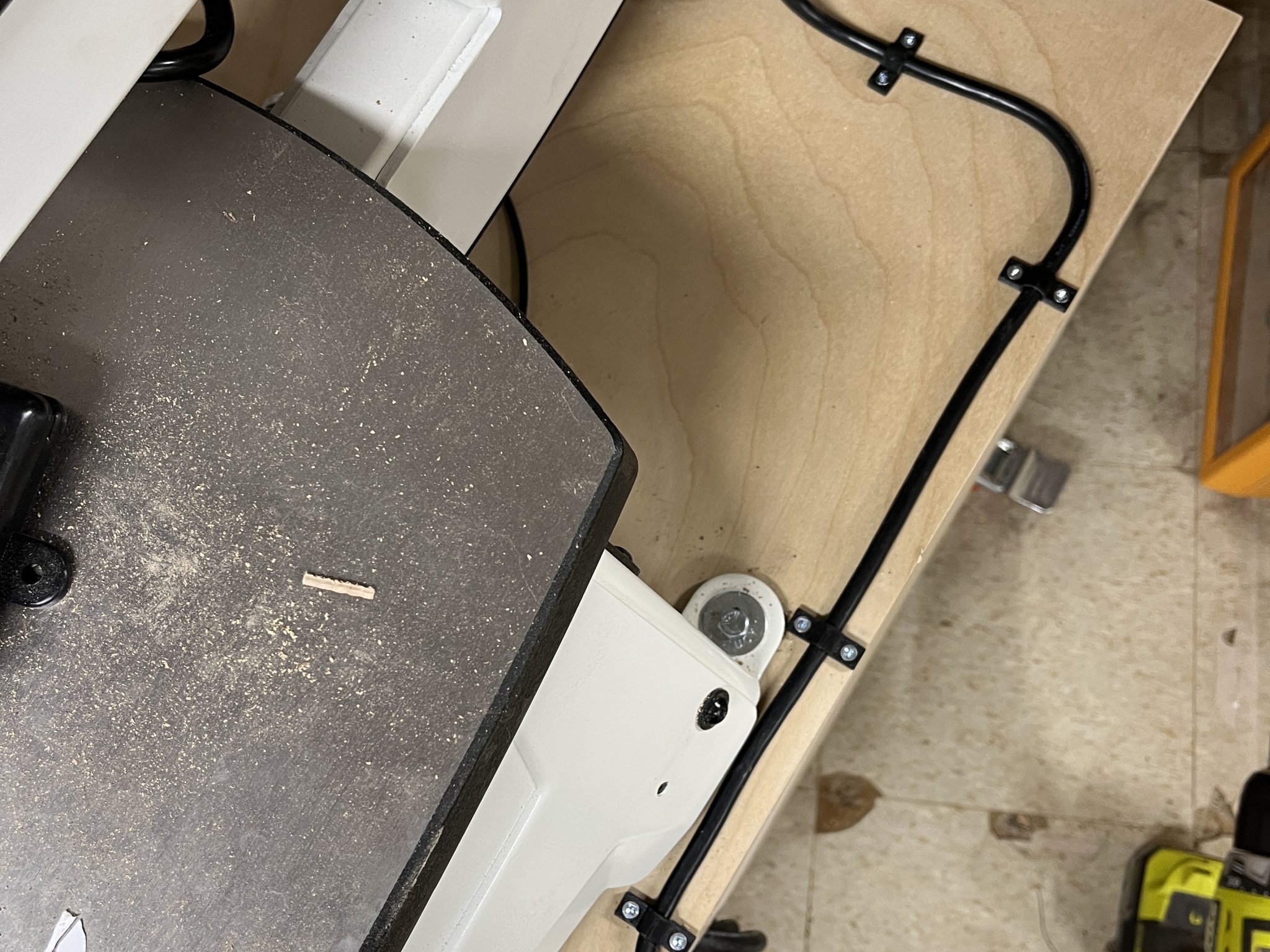 Kẹp cáp điện 5/16 inch với ốc vít chắc chắn