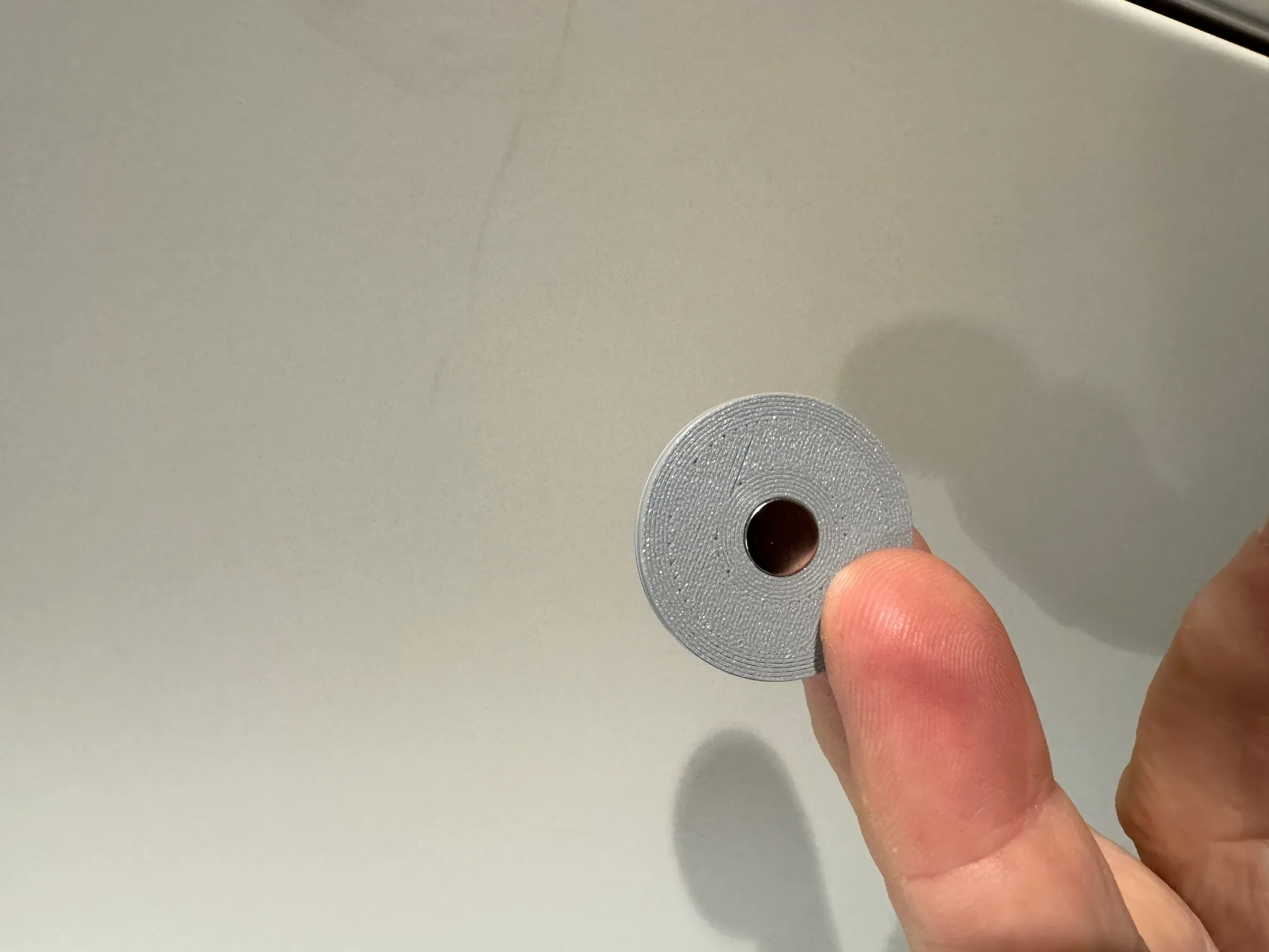 Kết hợp thẻ từ và móc chìa khóa cho tủ dụng cụ