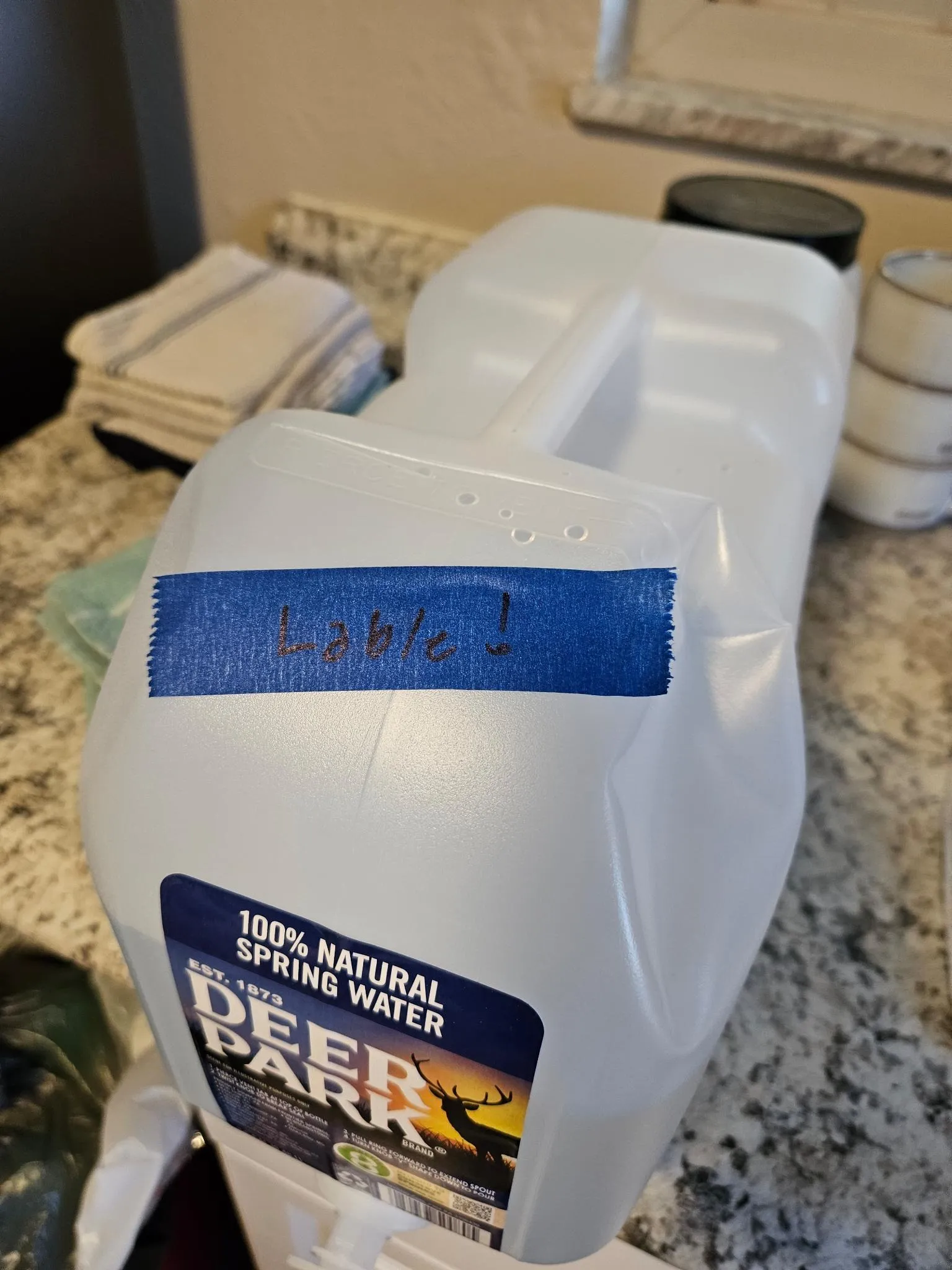 Máy cắt băng dán nhãn cho nhà bếp