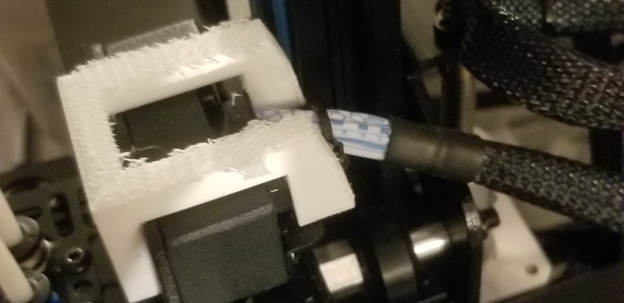 Kẹp giữ dây cáp kết nối đầu in cho máy GEEETECH A20M