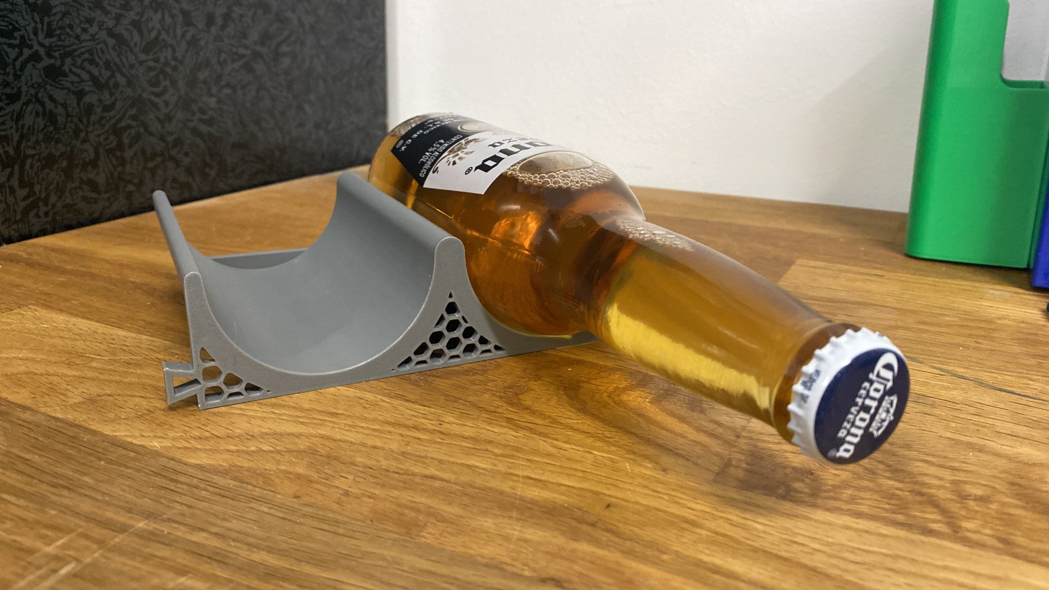 Giá đỡ chai bia Corona để trong tủ lạnh