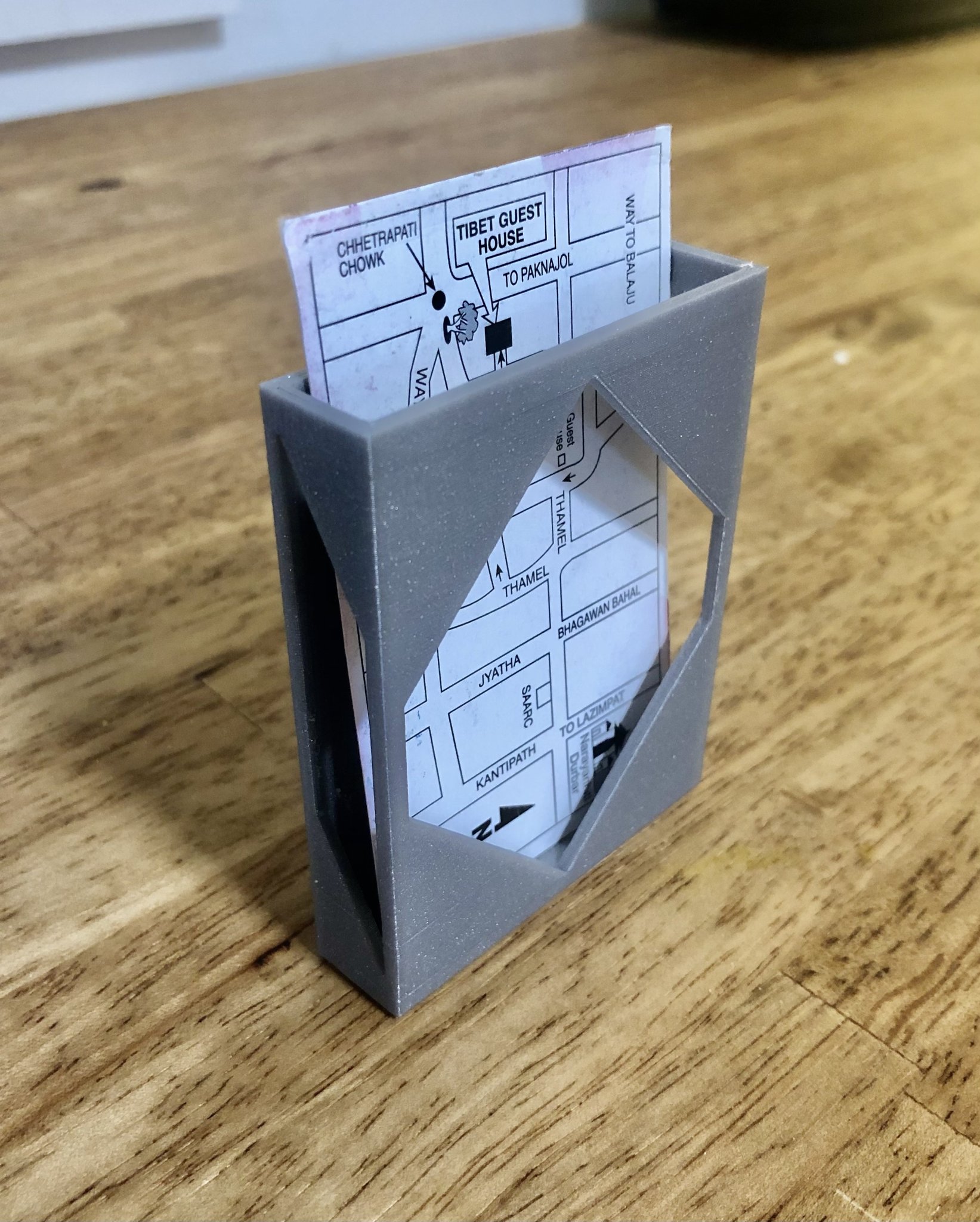 Giá đỡ danh thiếp kẹp thắt lưng tiện lợi