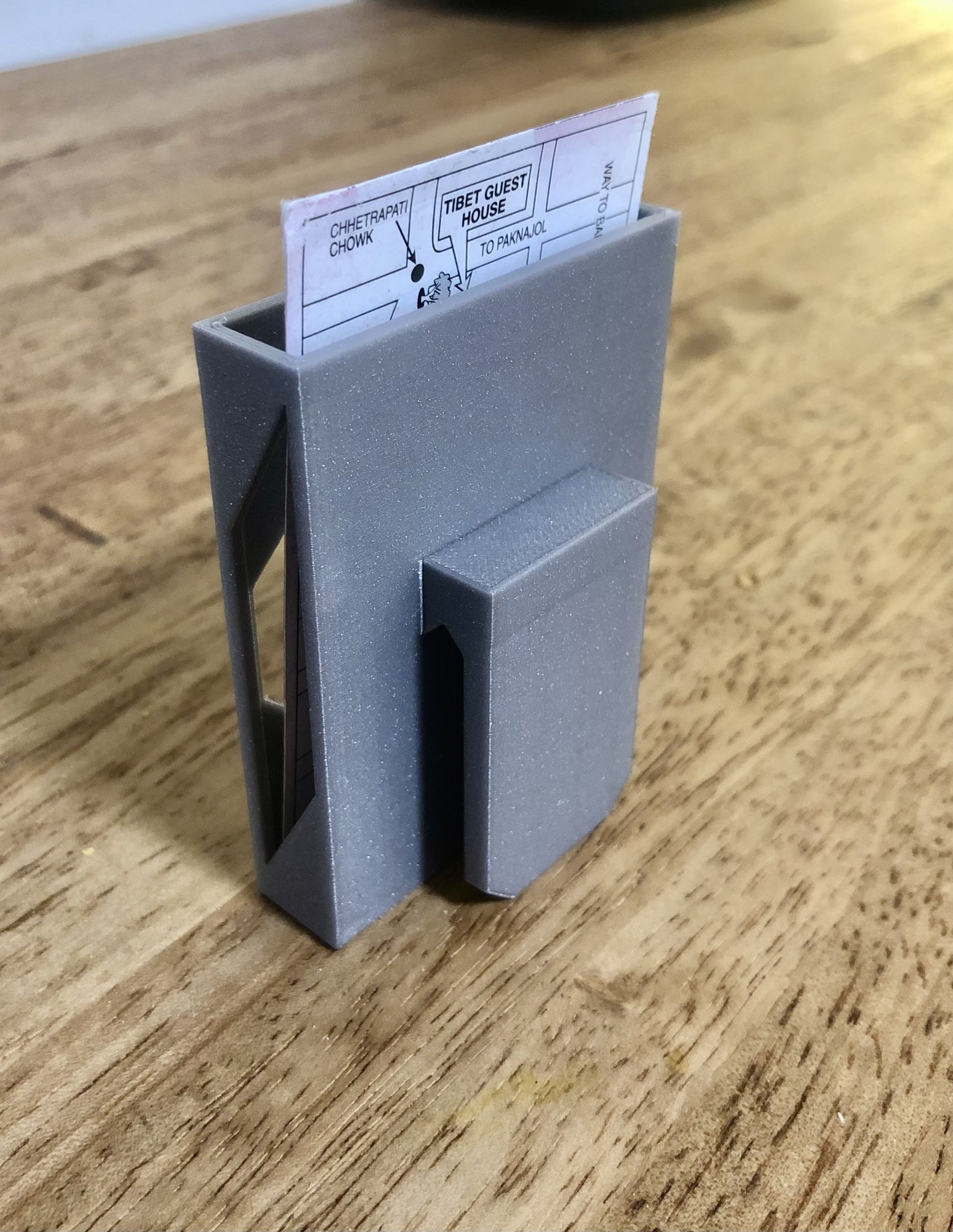 Giá đỡ danh thiếp kẹp thắt lưng tiện lợi