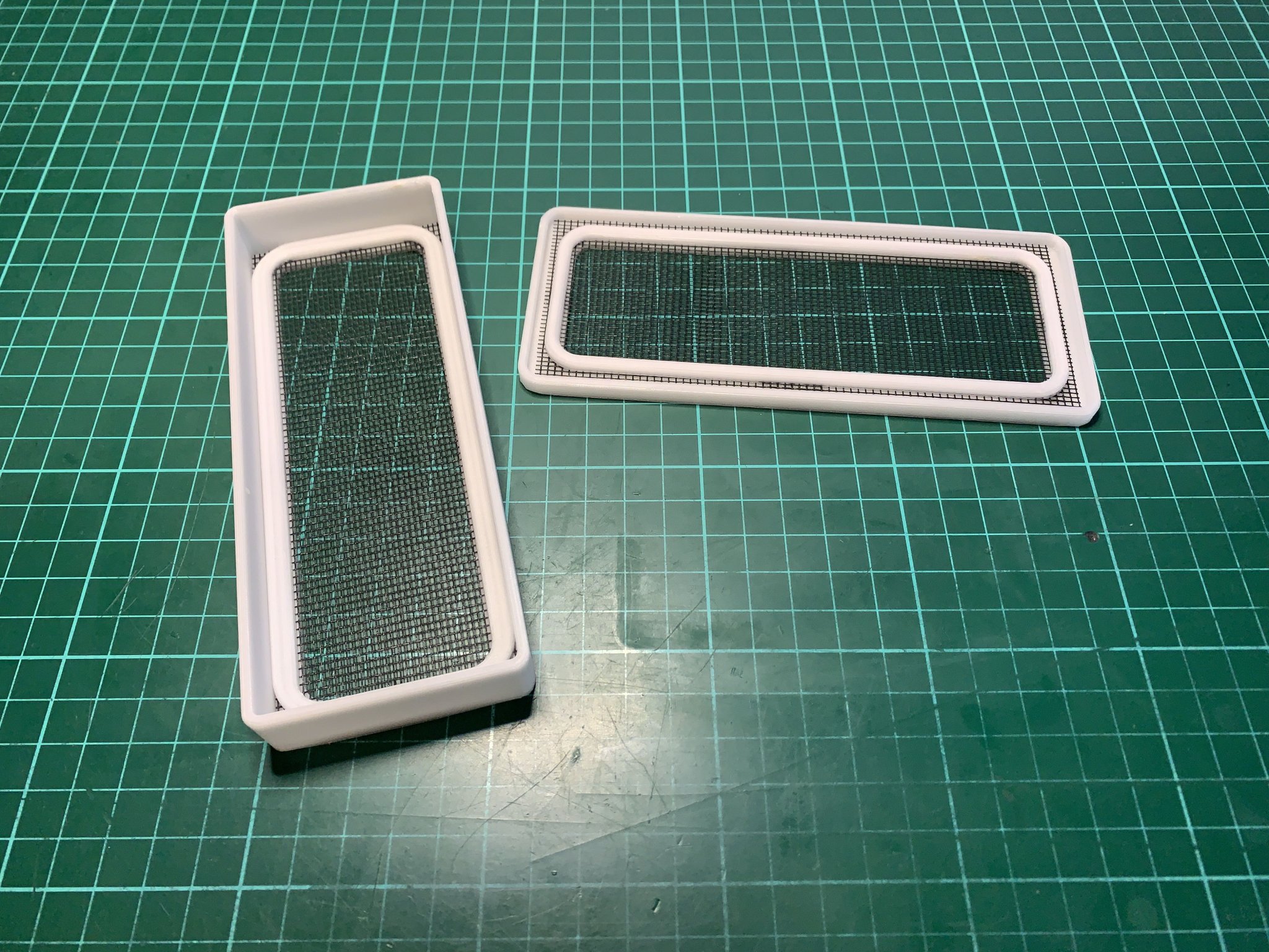 Hộp chứa chất hút ẩm 150x60mm