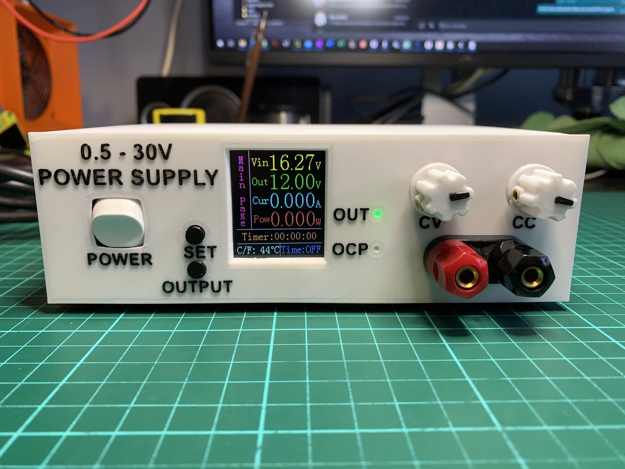 Nguồn điện DC bàn điều chỉnh từ 0.5V đến 30V