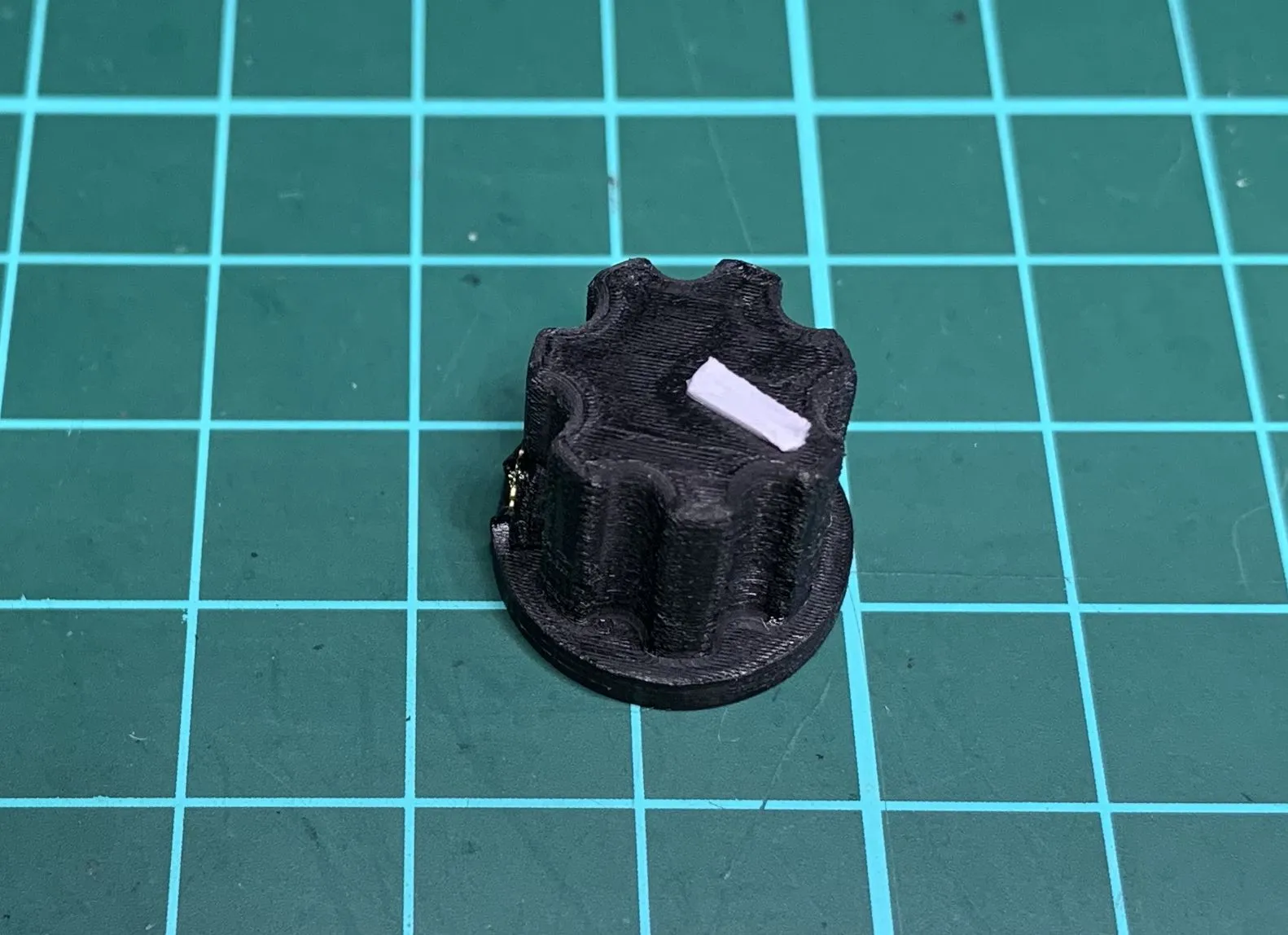 Núm điều chỉnh potentiometer hình vuông 6mm