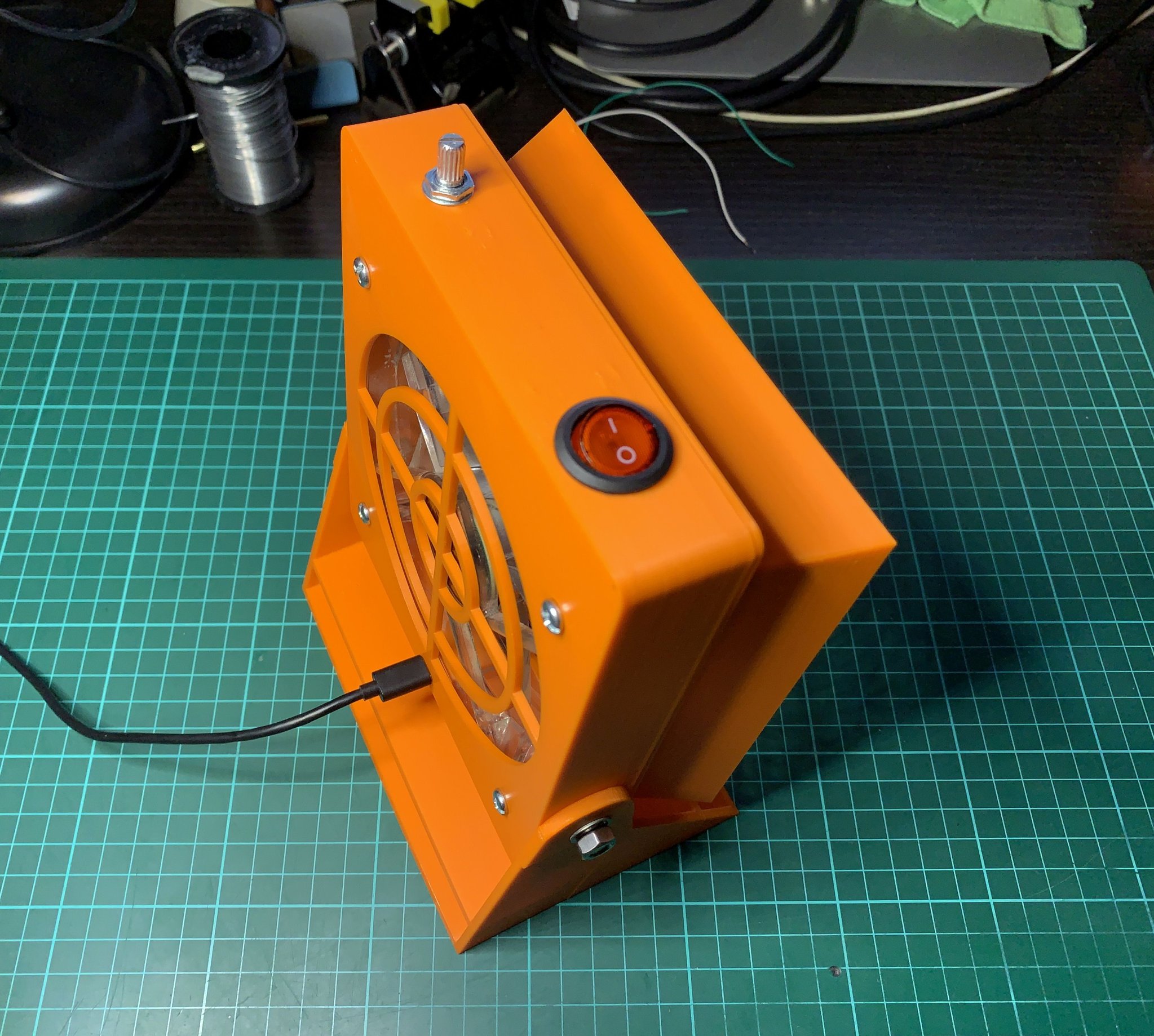 Máy hút khói hàn cho dự án điện tử