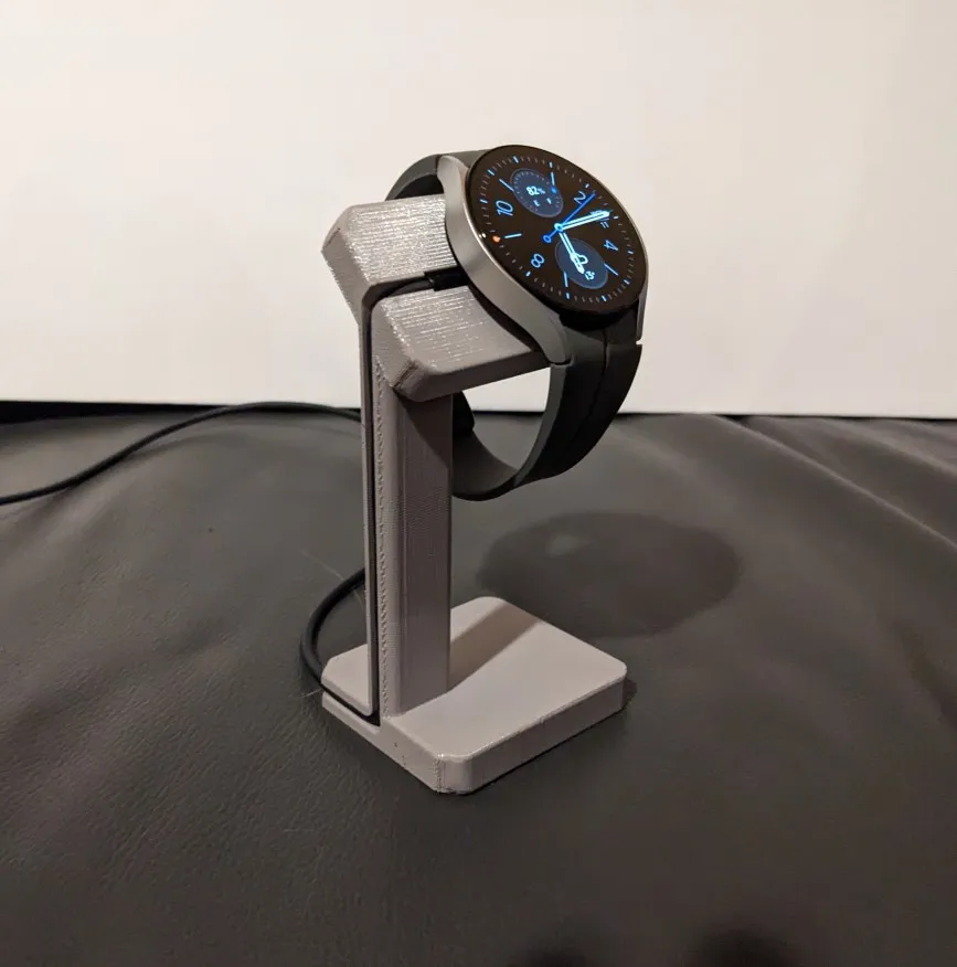 Giá đỡ sạc Galaxy Watch với chiều cao trung bình