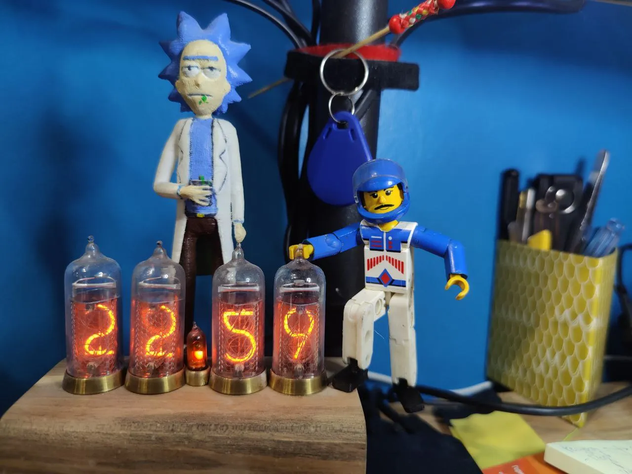 Bộ phận chân nhân vật LEGO Technic (2706)