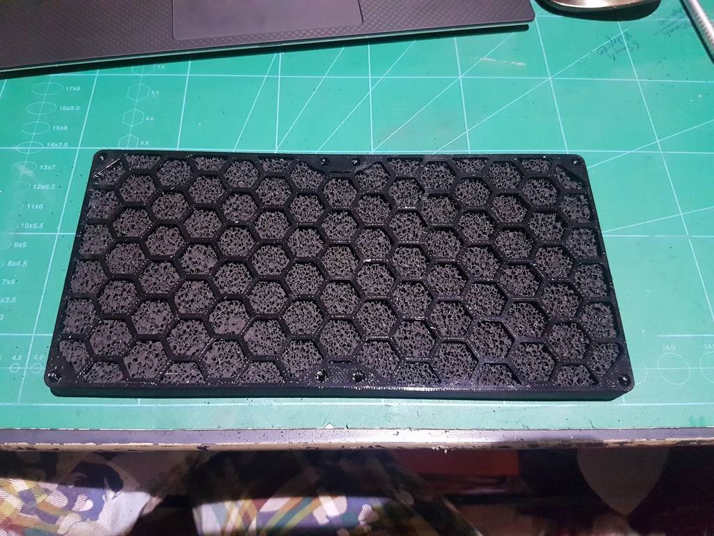 Lưới lọc PC tổ ong cho tản nhiệt Corsair H100 240mm