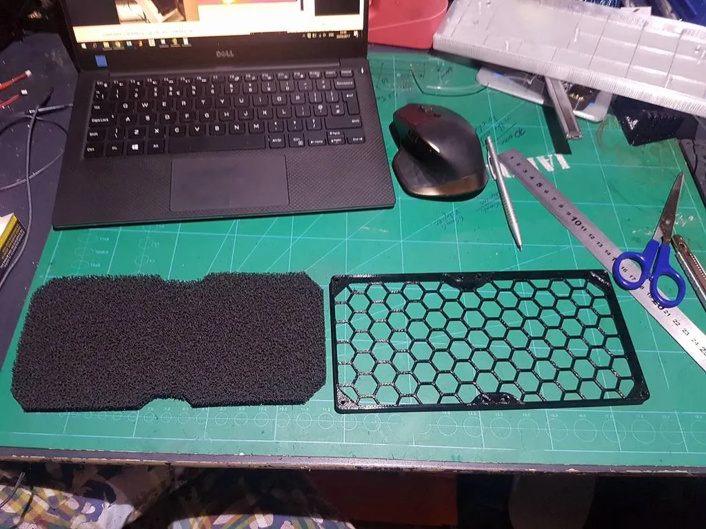 Lưới lọc PC tổ ong cho tản nhiệt Corsair H100 240mm