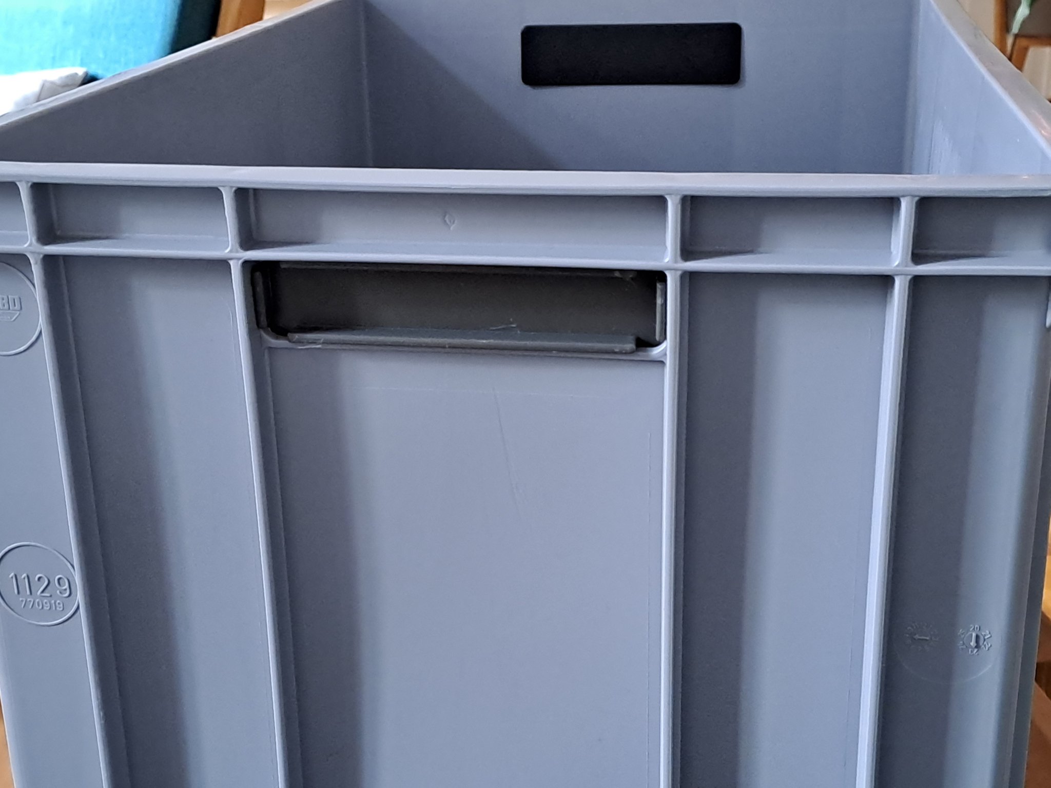 Nắp che tay cầm Euro box - lắp vừa khít