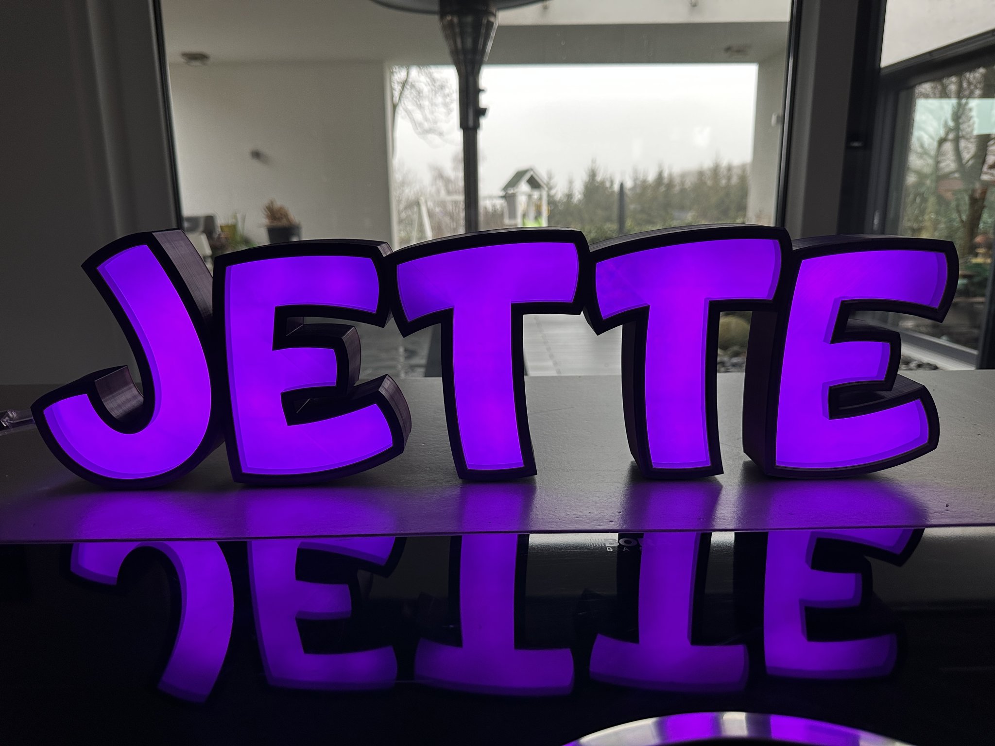 Đèn LED tên "JETTE" in 3D cho trẻ em