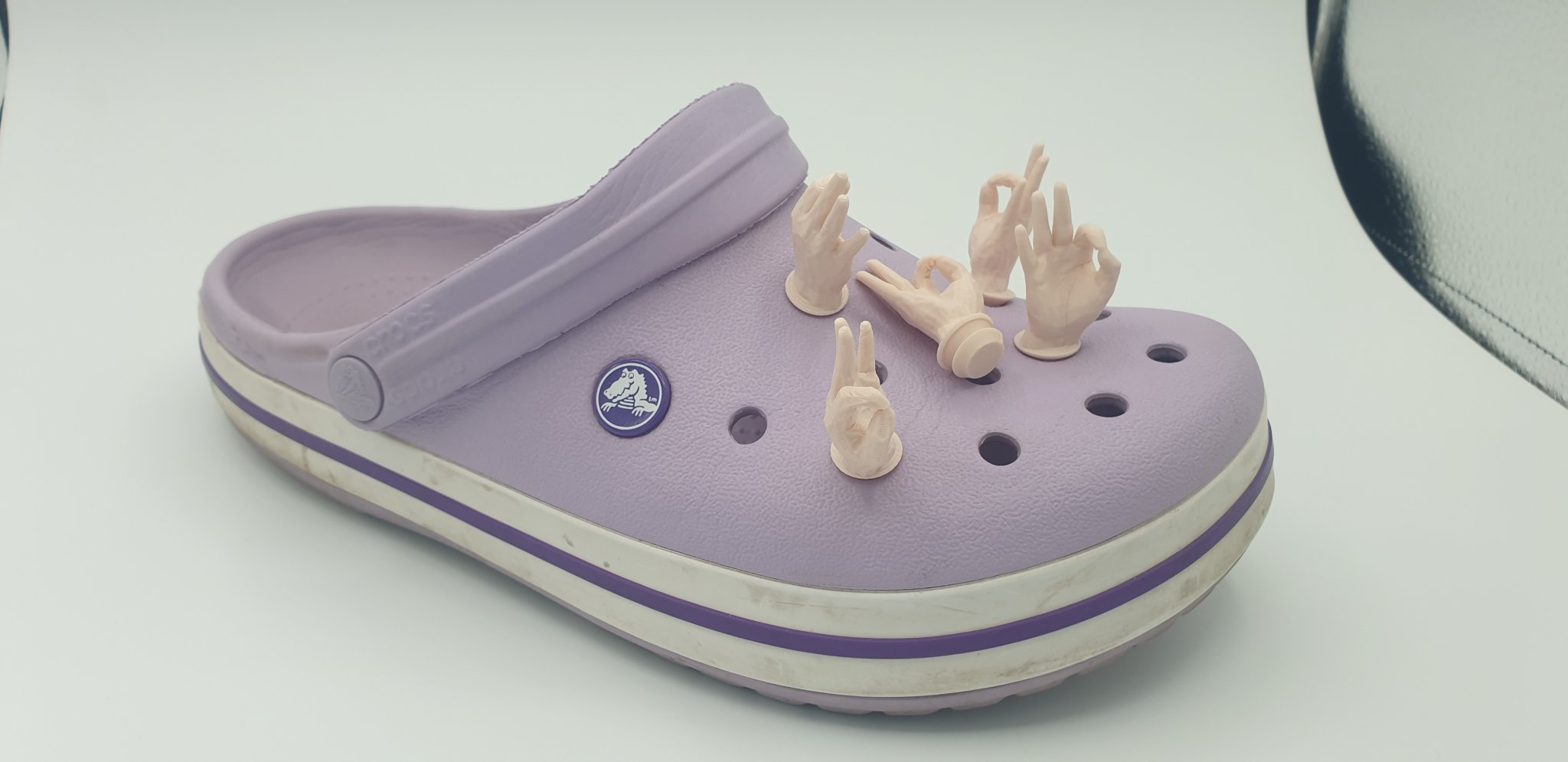 Charm hình tay OK cho giày Crocs (Full Hand)