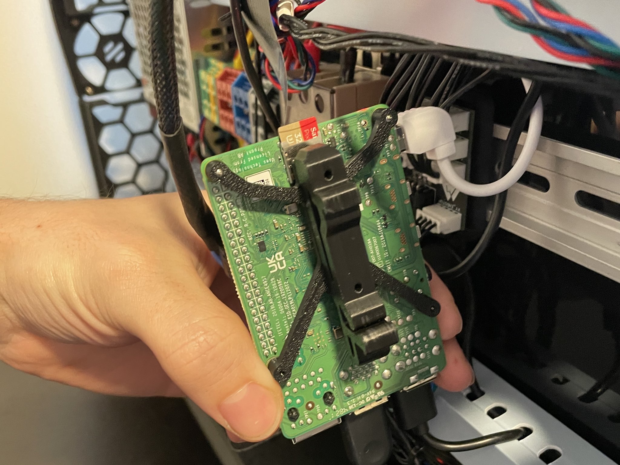 Giá đỡ Raspberry Pi nhỏ cho Voron 2.4/Trident