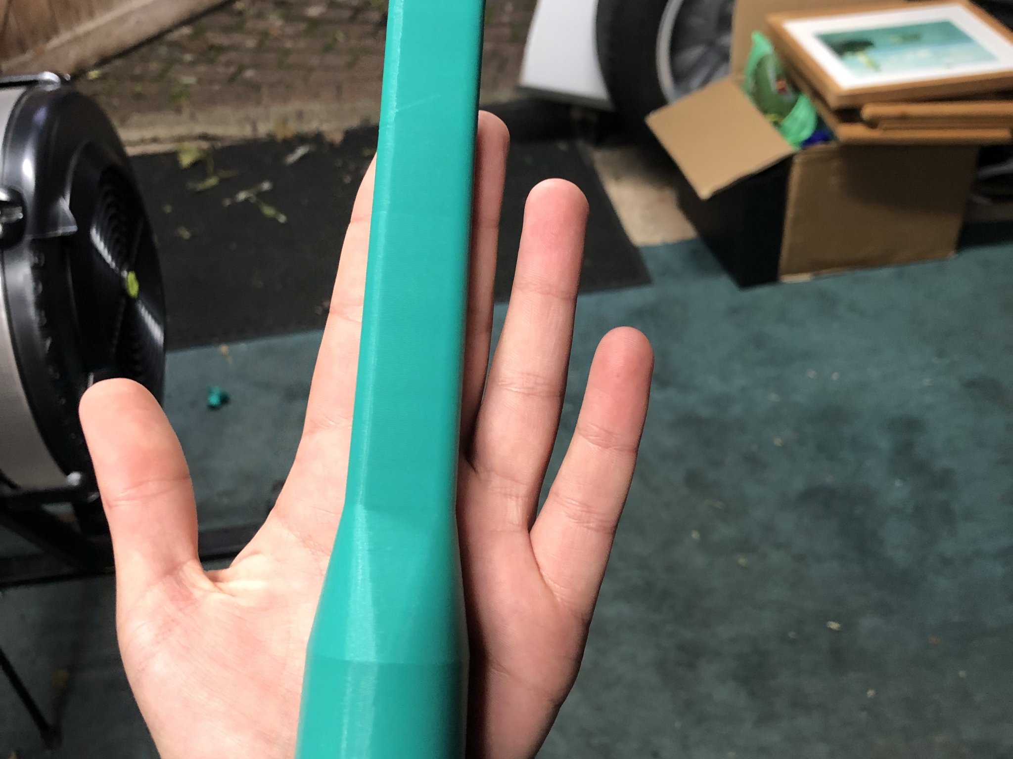 Đầu hút máy hút bụi Dyson rất dài cho xe hơi