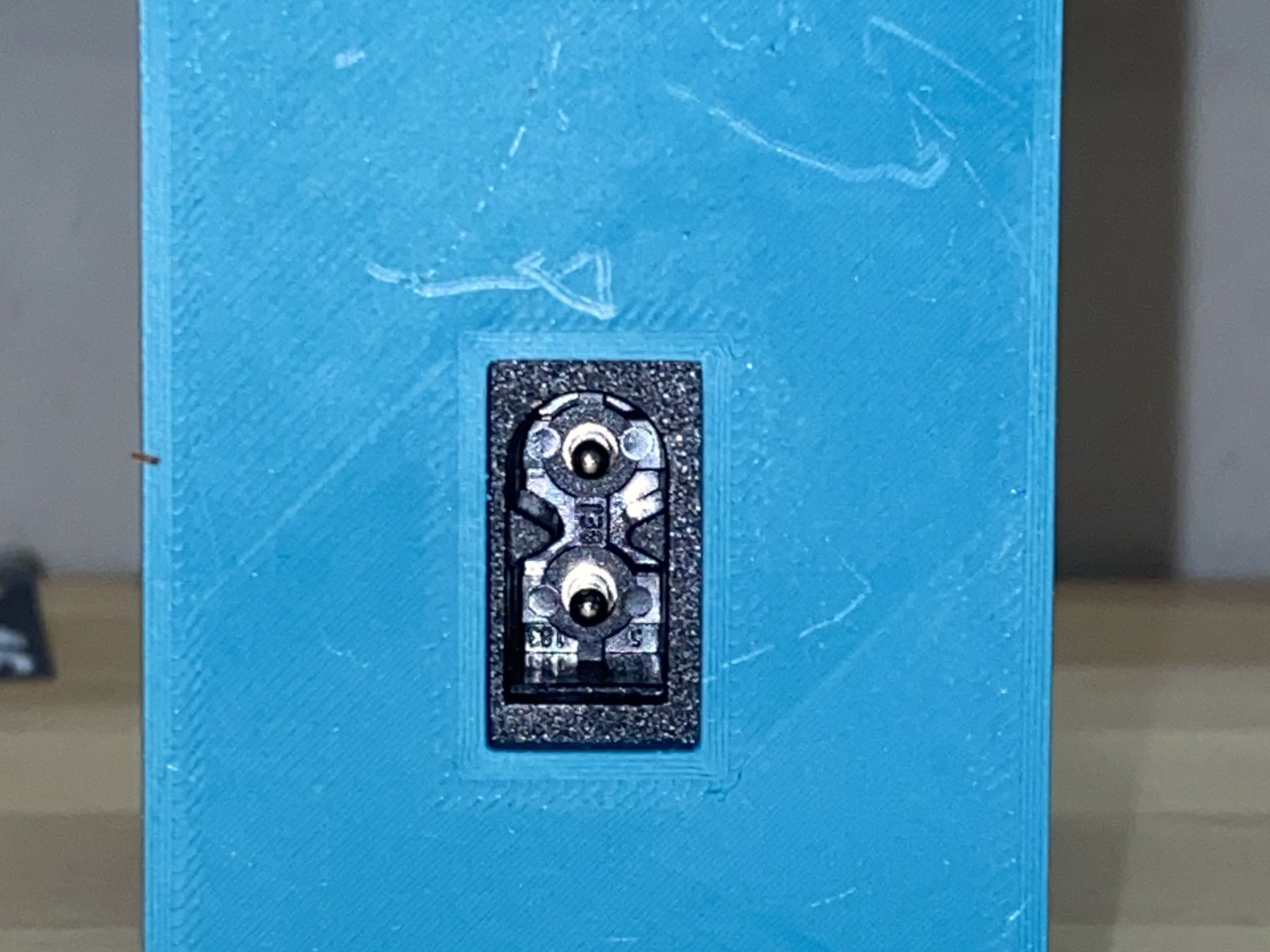 Hộp loa vòm BOSE gắn tường