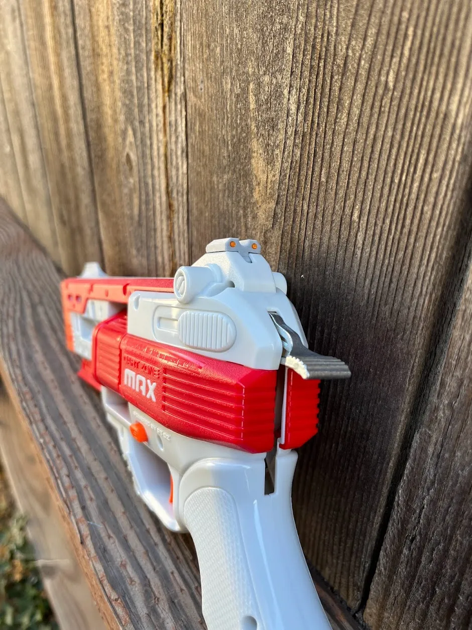 Điều chỉnh độ cao cho kính ngắm sau, phù hợp với Outlaw