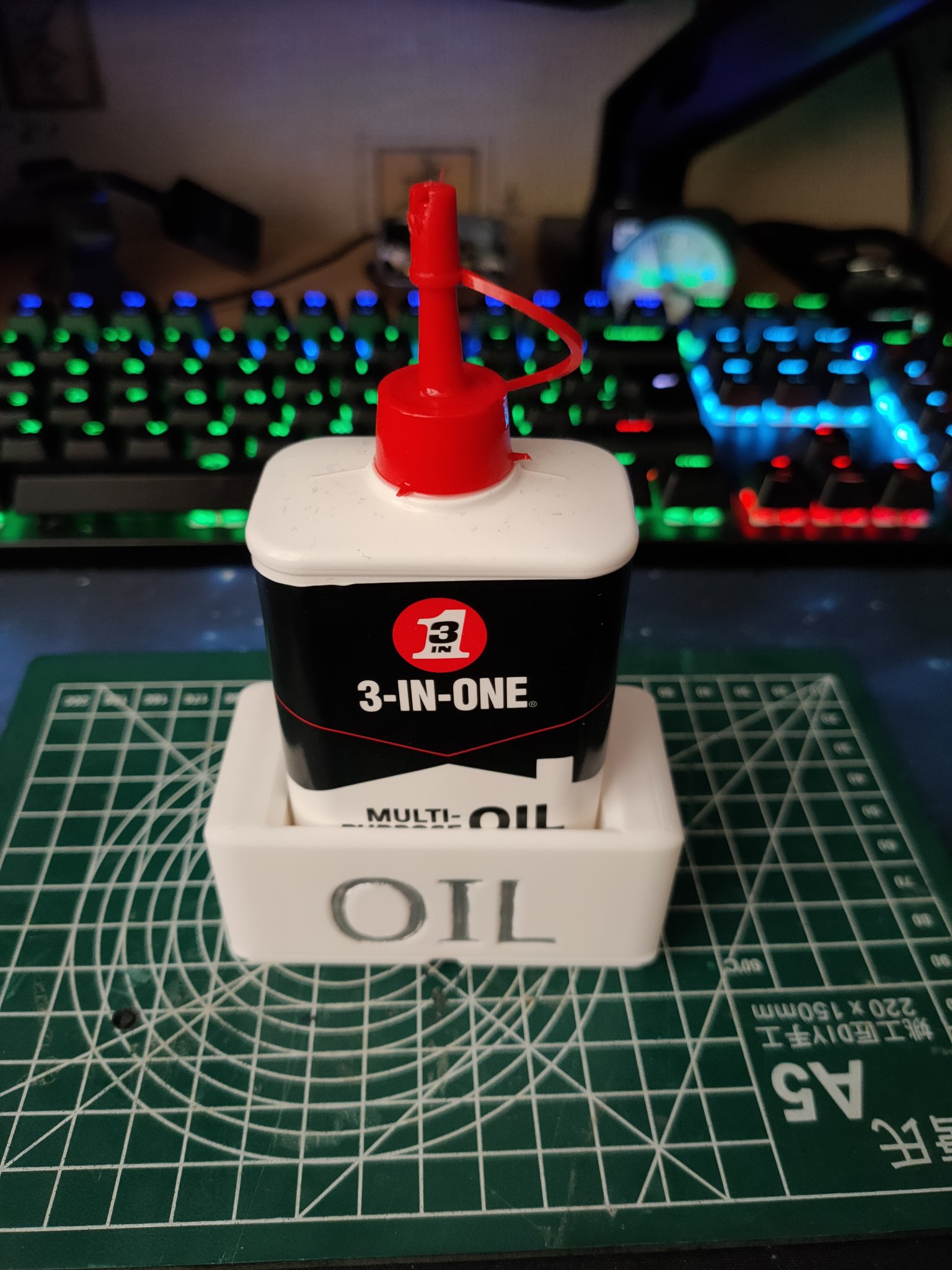 Giá đỡ bình dầu nhẹ Gridfinity chống đổ