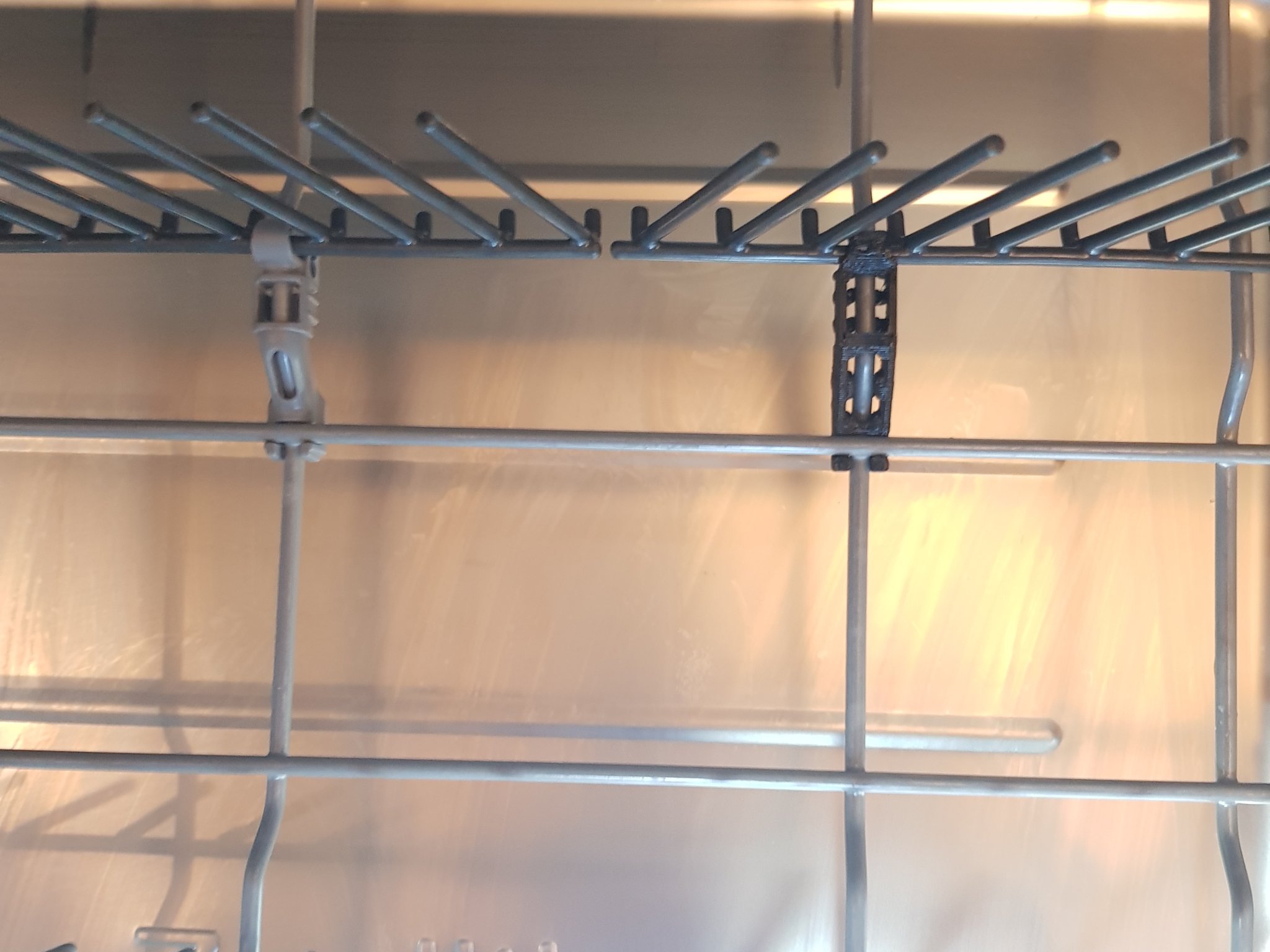 Cái kẹp chén cho máy rửa bát Bosch SMV68MX04E