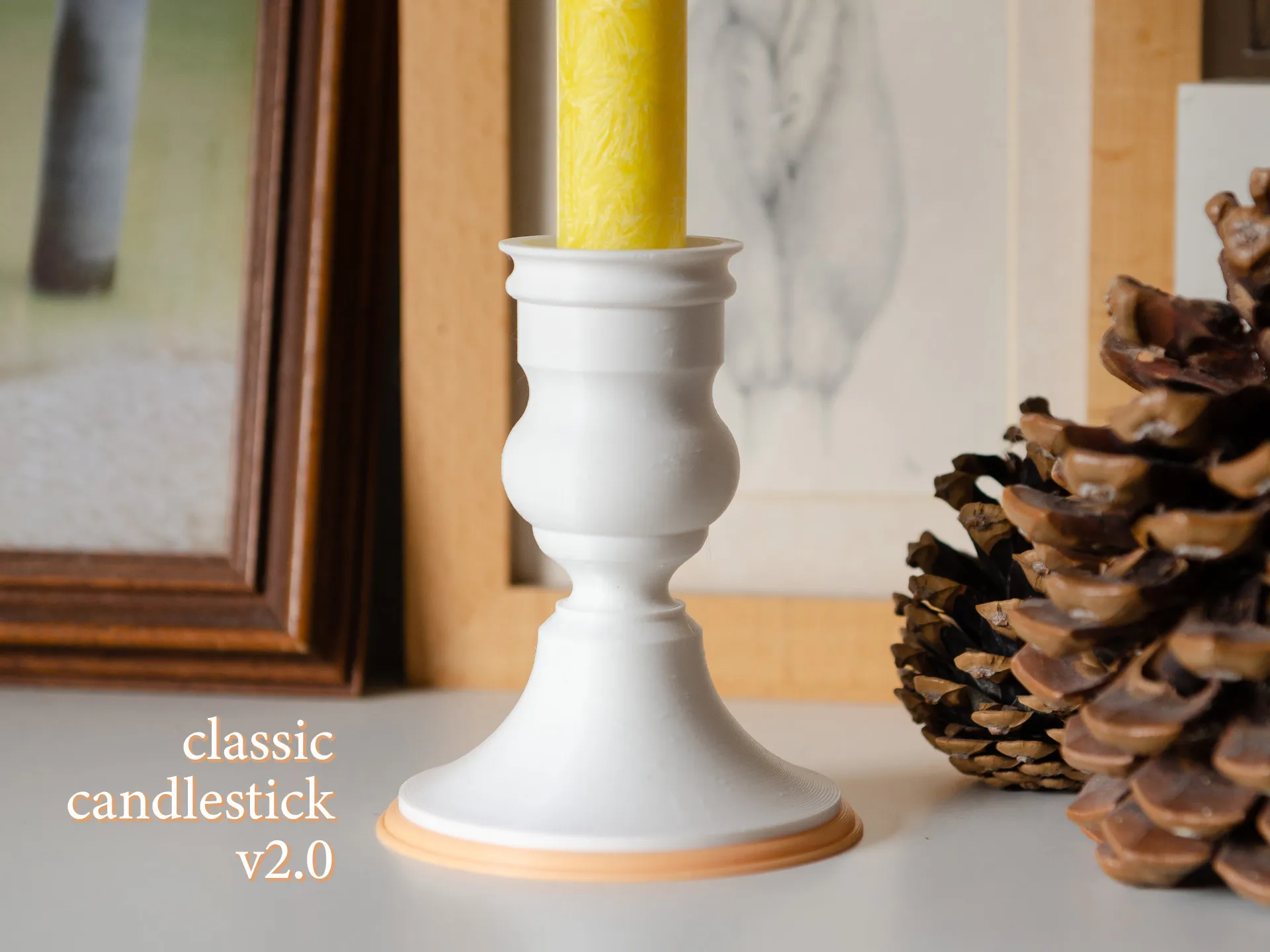 Đế nến cổ điển dễ in với phần chèn có thể tháo rời