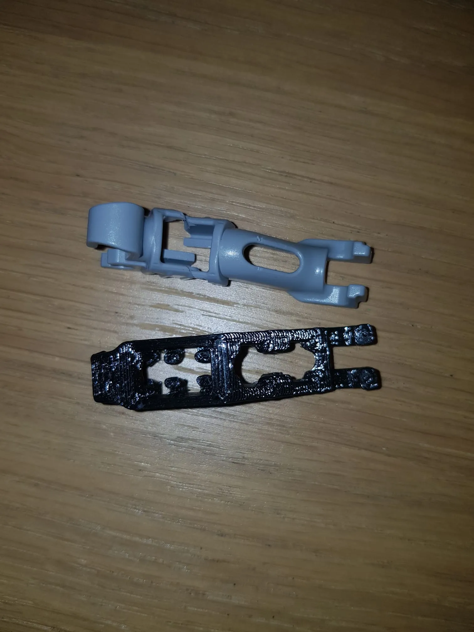 Cái kẹp chén cho máy rửa bát Bosch SMV68MX04E