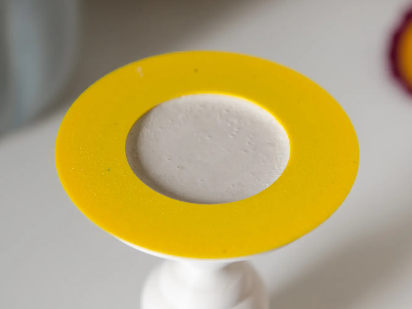 Đế nến cổ điển dễ in với phần chèn có thể tháo rời