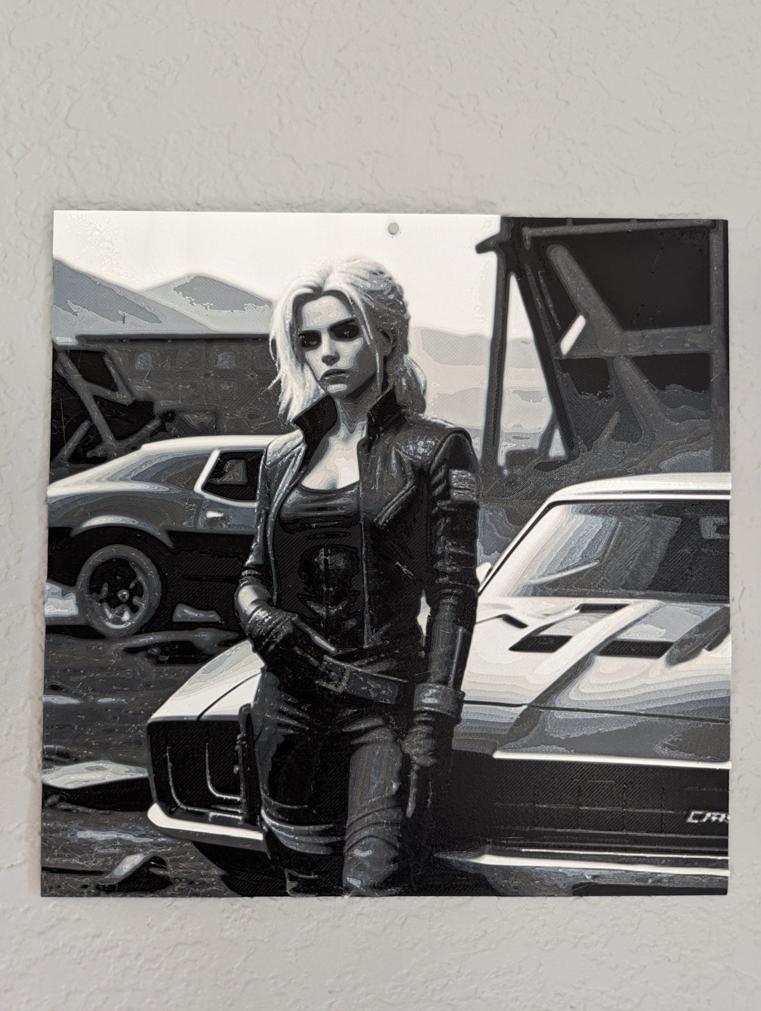 Ciri trong cảnh quan dystopian bên cạnh chiếc Camaro