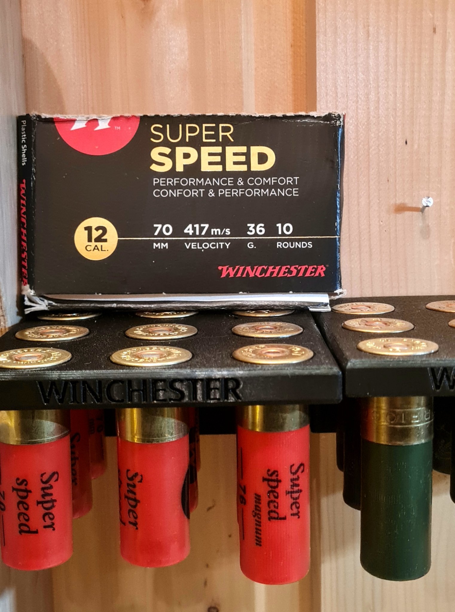 Giá đỡ vỏ đạn shotgun 12 gauge treo tường