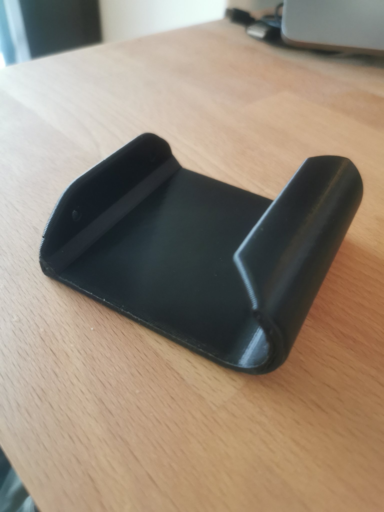 Móc treo bàn ăn sáng trong tủ quần áo