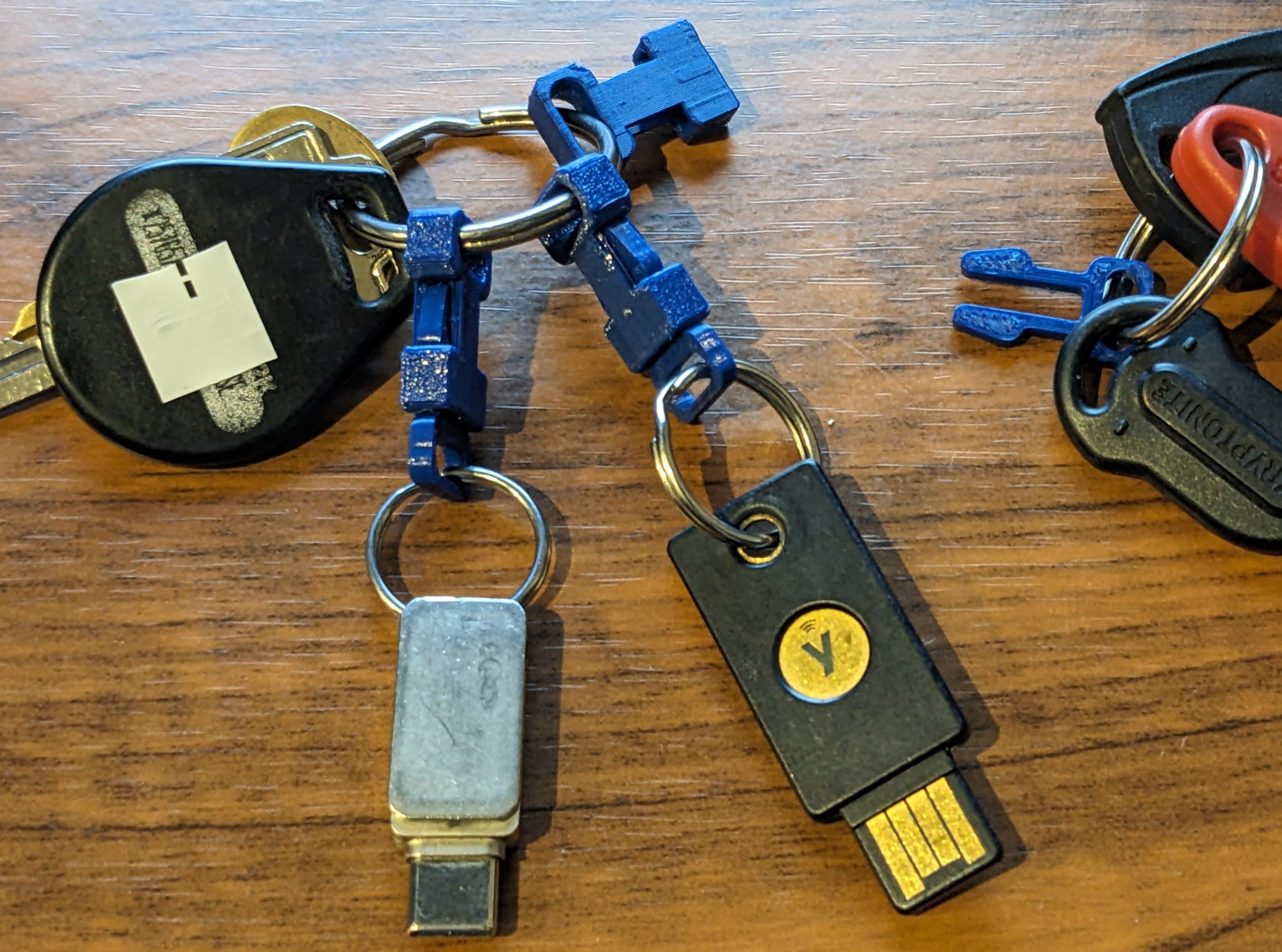 Khóa móc chìa khóa tiện lợi với khả năng ngắt kết nối nhanh