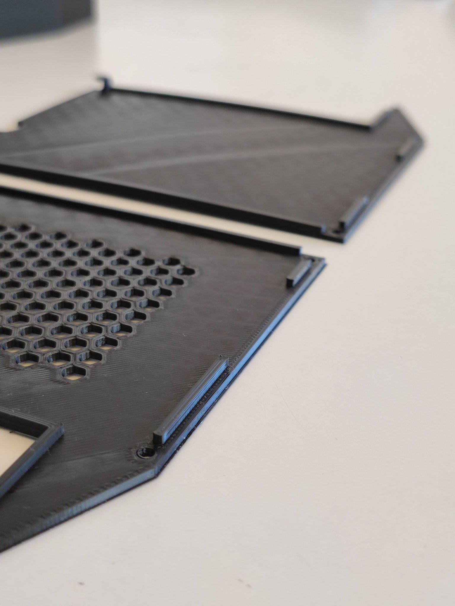 Vỏ điện tử trước cho Ender-3 V2 và hộp Raspberry Pi