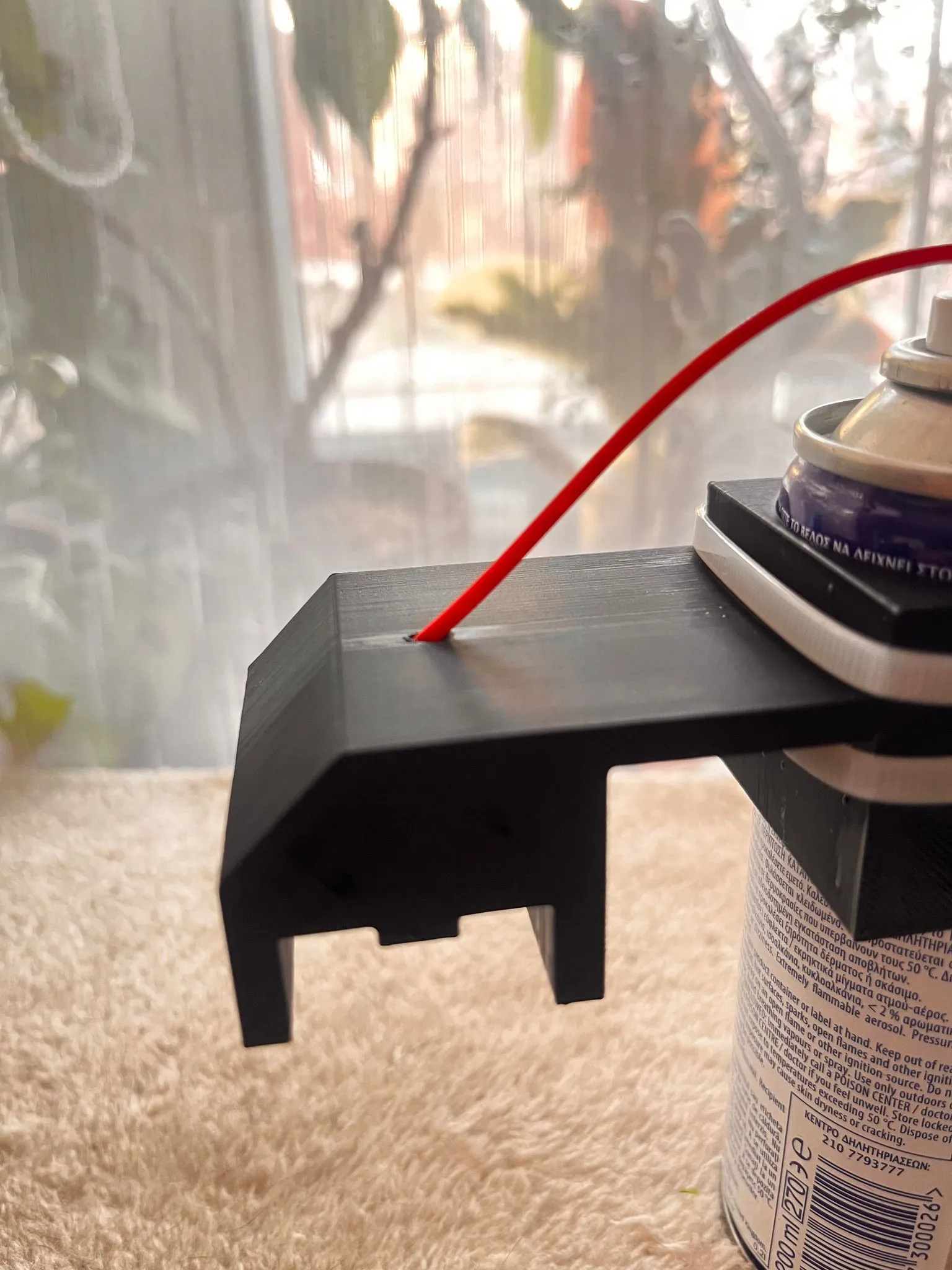 Bộ phận bôi dầu xích xe máy góc cạnh