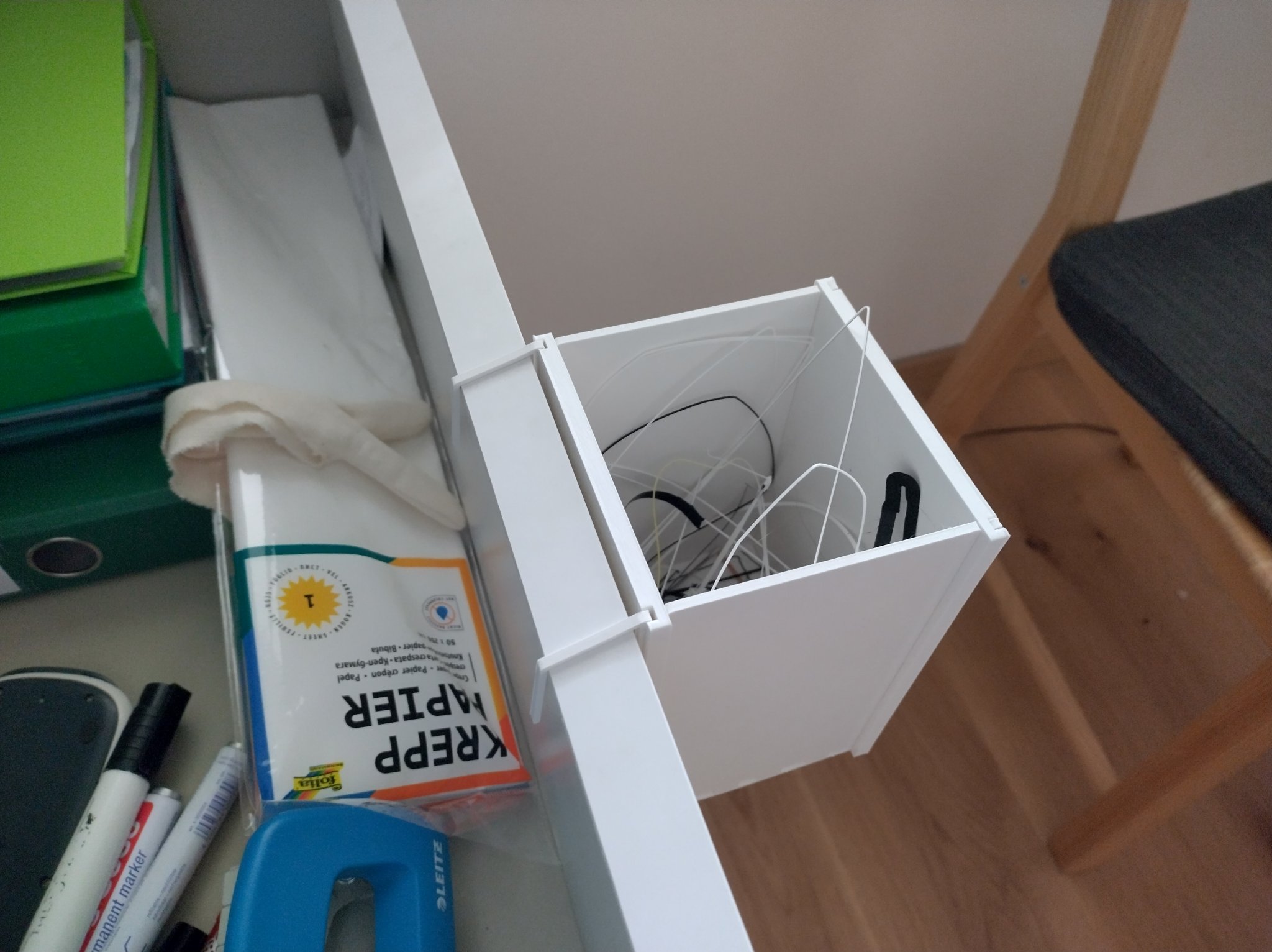 Thùng rác nhỏ treo ngăn kéo IKEA Malm