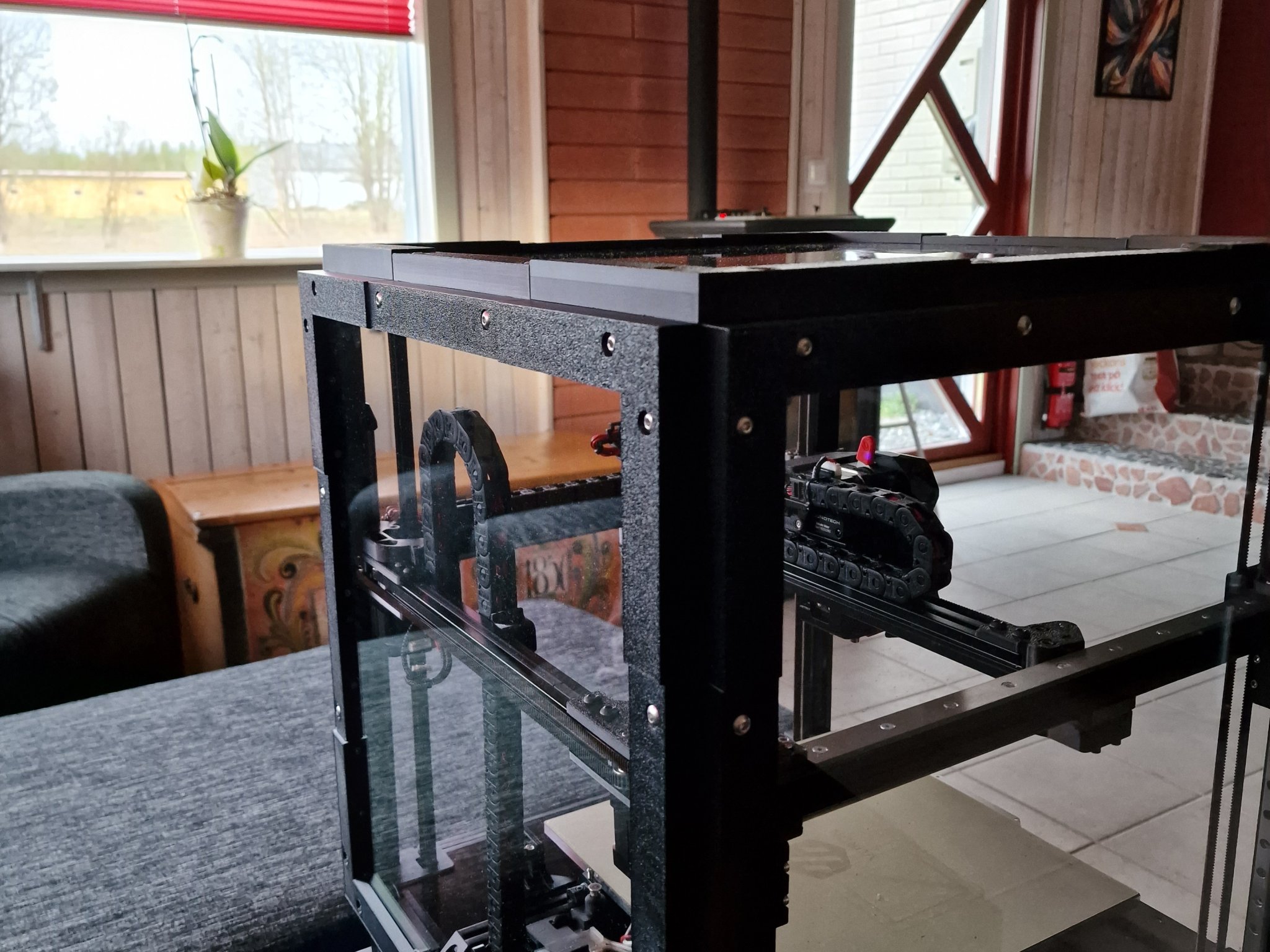 Bảng điều khiển và cửa tháo rời cho Voron 2.4 300x300