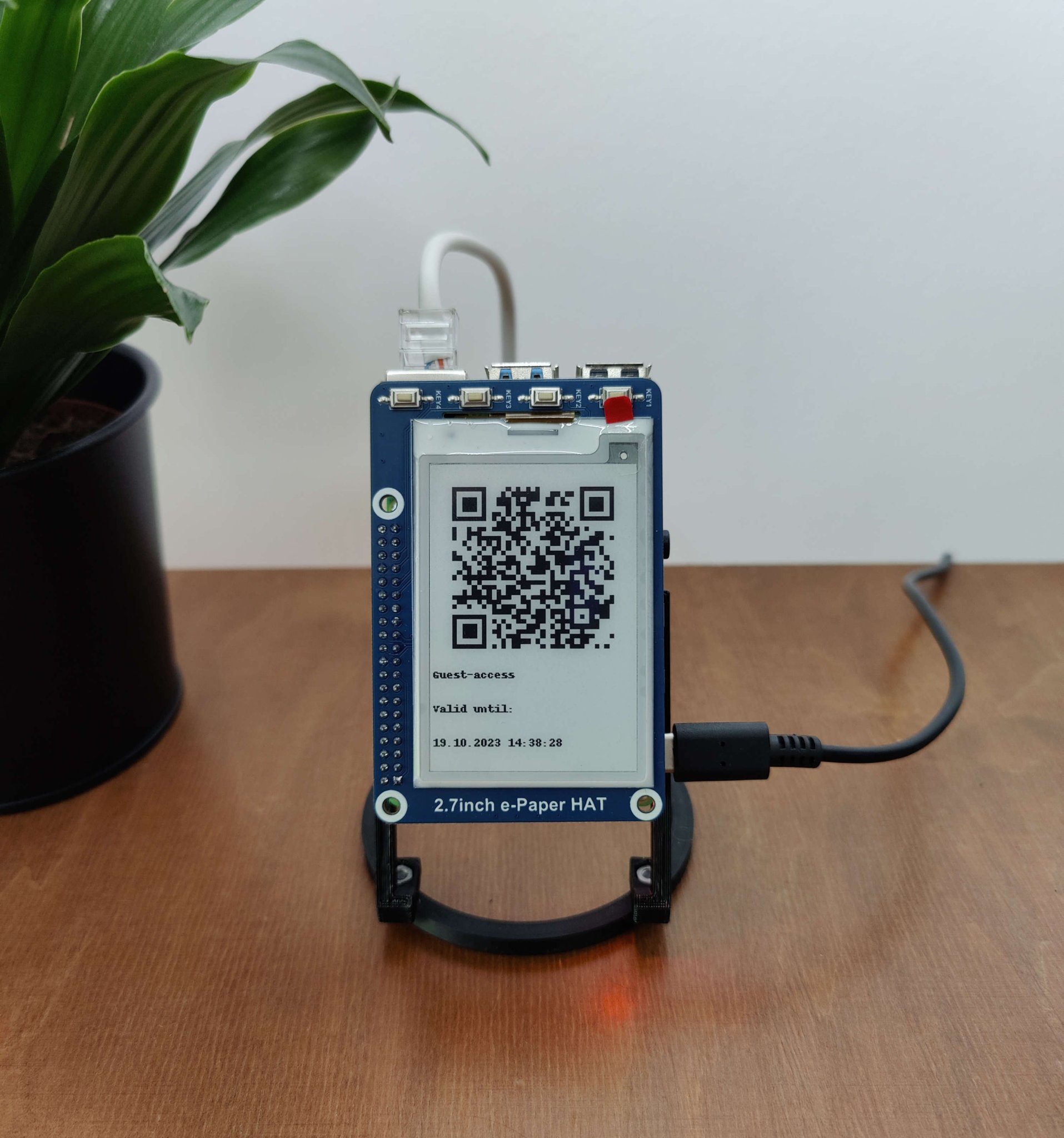 Điểm truy cập khách Pi4 với mã QR tự động đổi mật khẩu